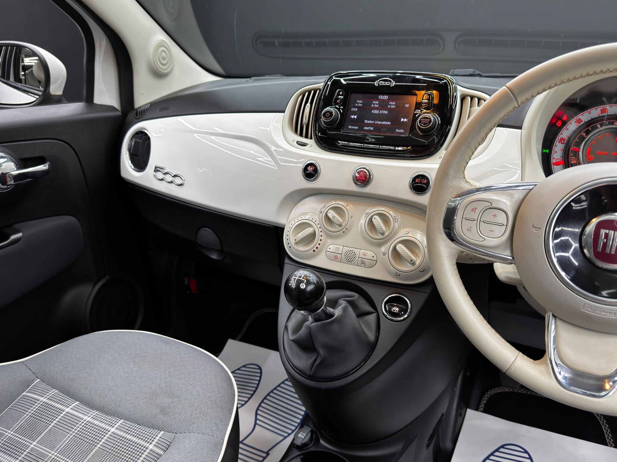 Fiat 500 1.2 Lounge Euro 6 (s/s) 3dr 3dr Manual 2026