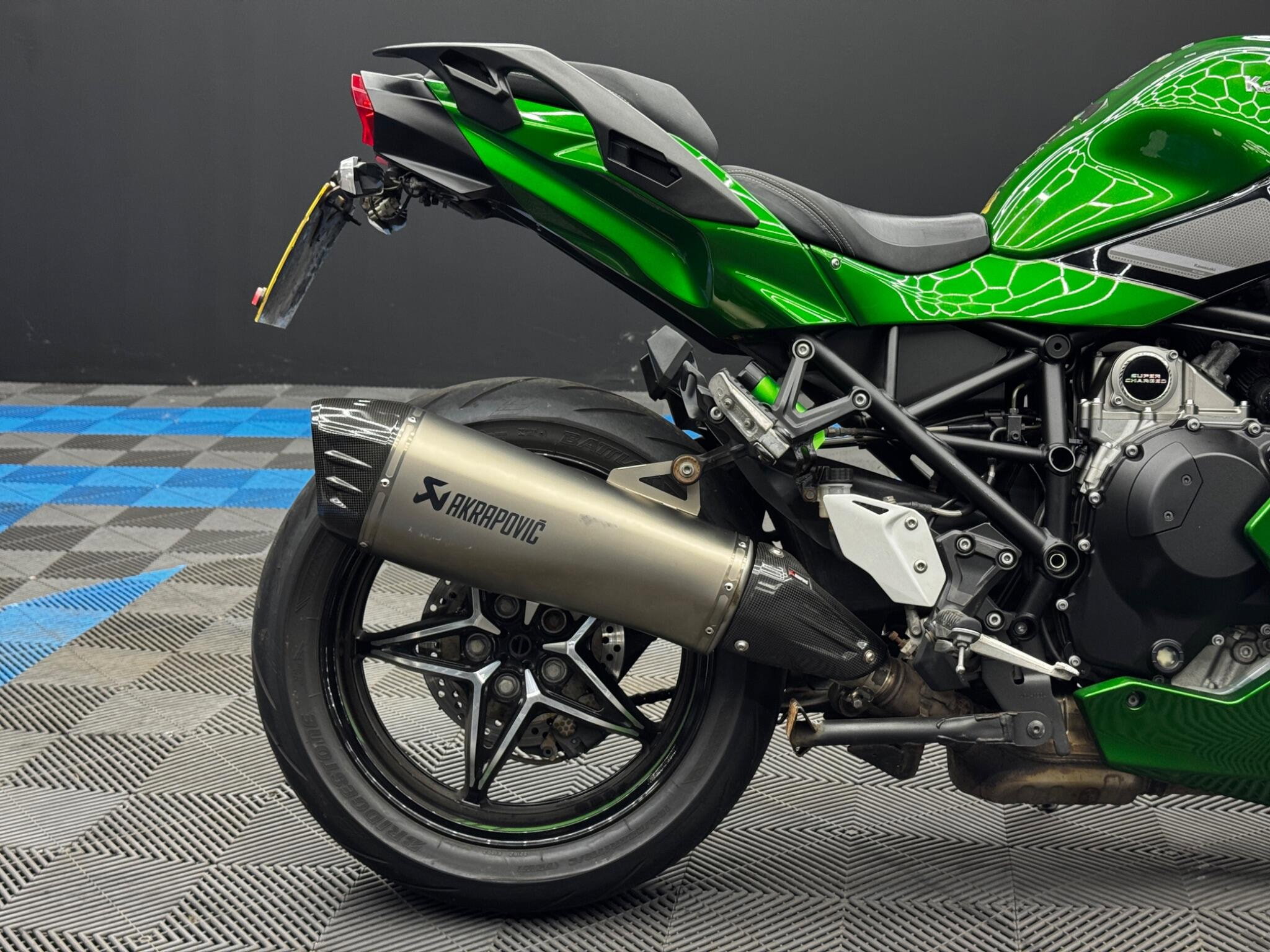 KAWASAKI Ninja H2 SX 998 SE Euro 4 0dr Manual 2026