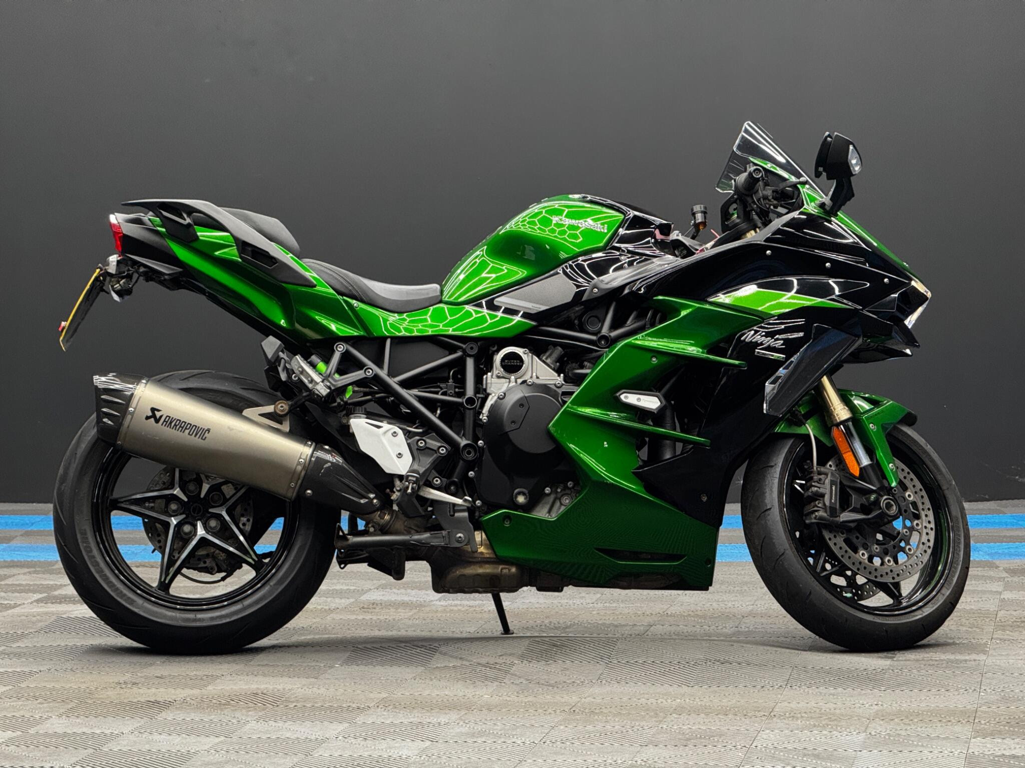 KAWASAKI Ninja H2 SX 998 SE Euro 4 0dr Manual 2026