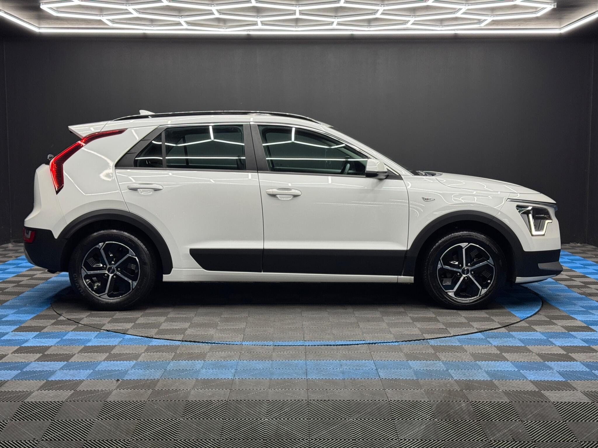 Kia Niro 1.6h GDi 2 DCT Euro 6 (s/s) 5dr 5dr Automatic 2026