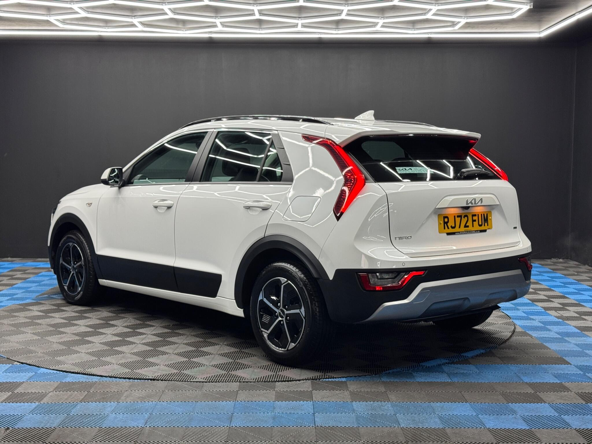 Kia Niro 1.6h GDi 2 DCT Euro 6 (s/s) 5dr 5dr Automatic 2026