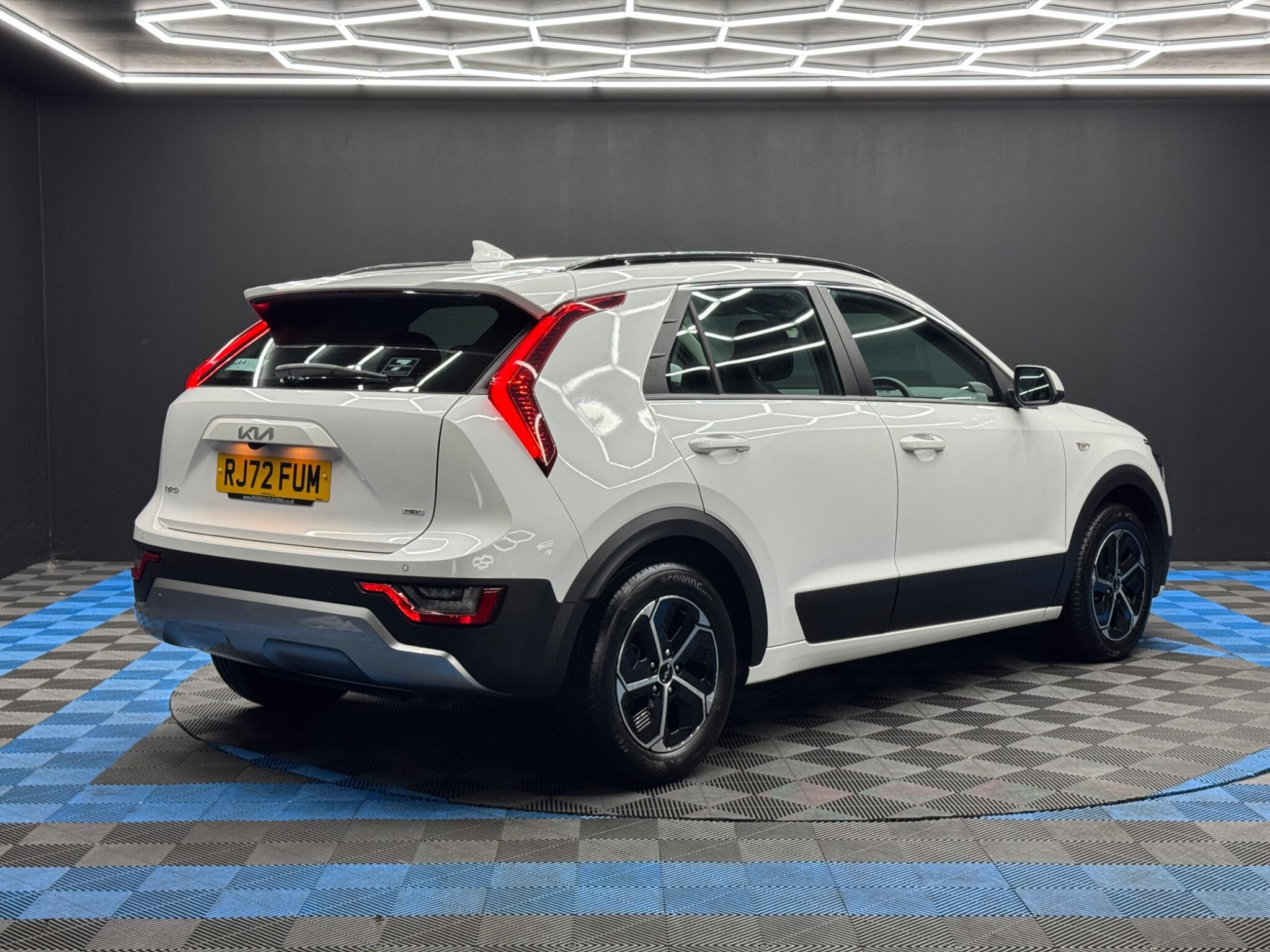 Kia Niro 1.6h GDi 2 DCT Euro 6 (s/s) 5dr 5dr Automatic 2026