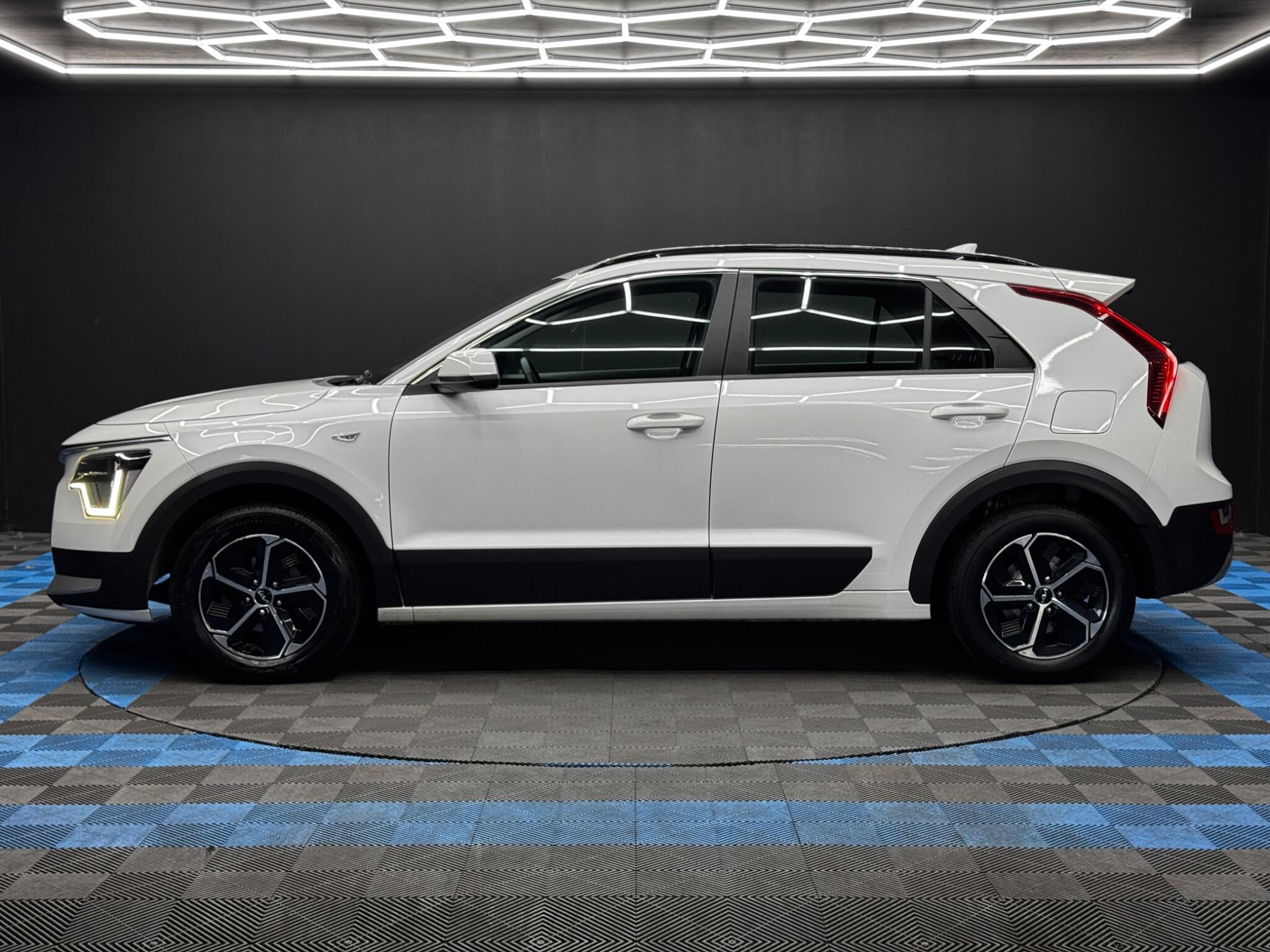 Kia Niro 1.6h GDi 2 DCT Euro 6 (s/s) 5dr 5dr Automatic 2026
