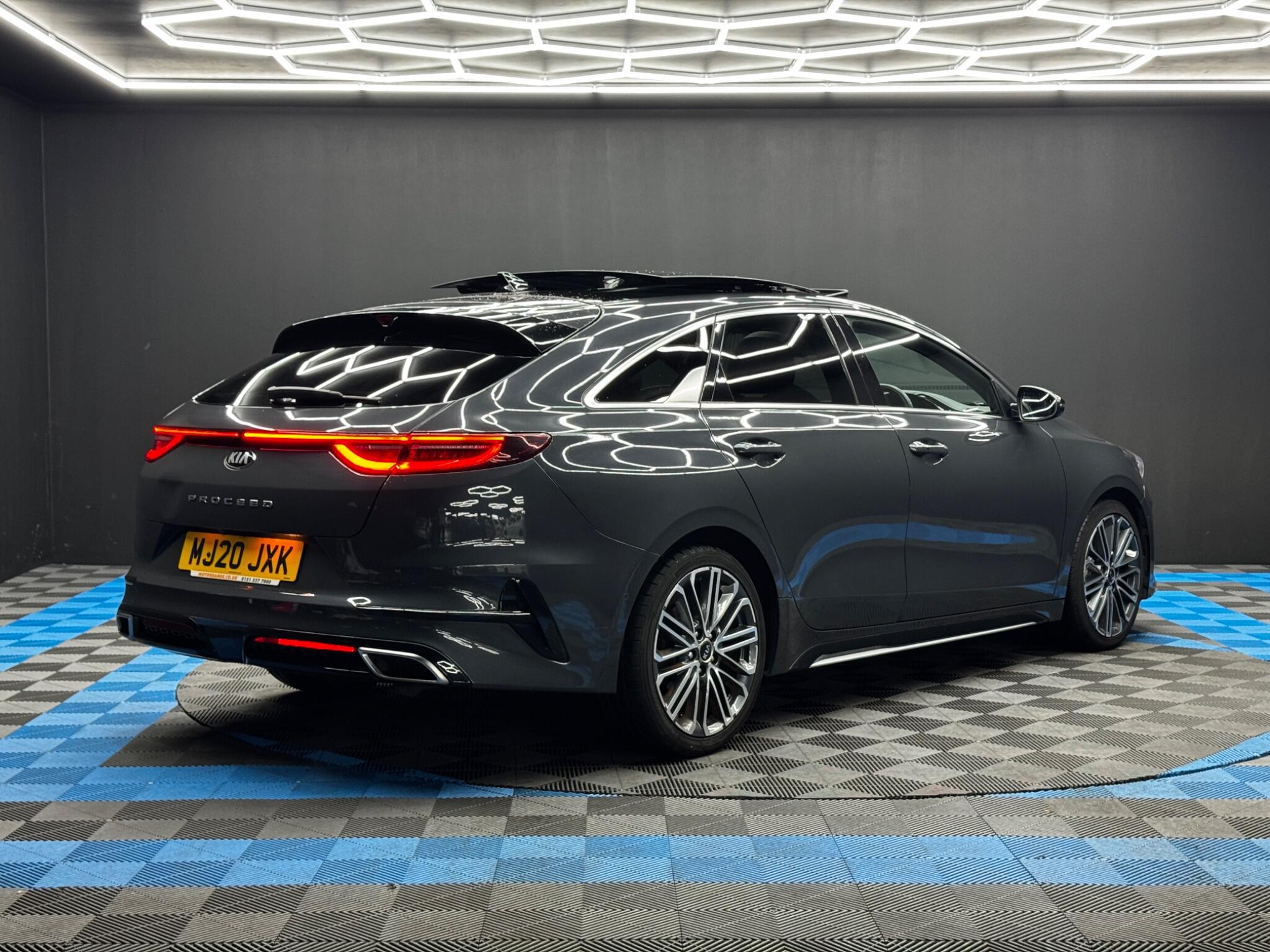 Kia ProCeed 1.4 T-GDi GT-Line S Shooting Brake DCT Euro 6 (s/s) 5dr 5dr Automatic 2026