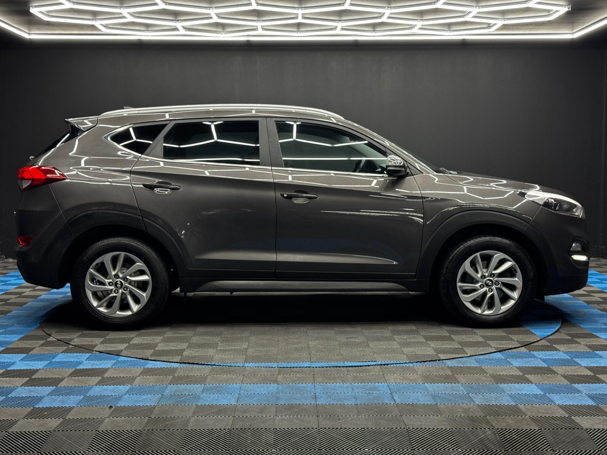 Hyundai Tucson 1.7 CRDi Blue Drive Premium Euro 6 (s/s) 5dr 5dr Manual 2026