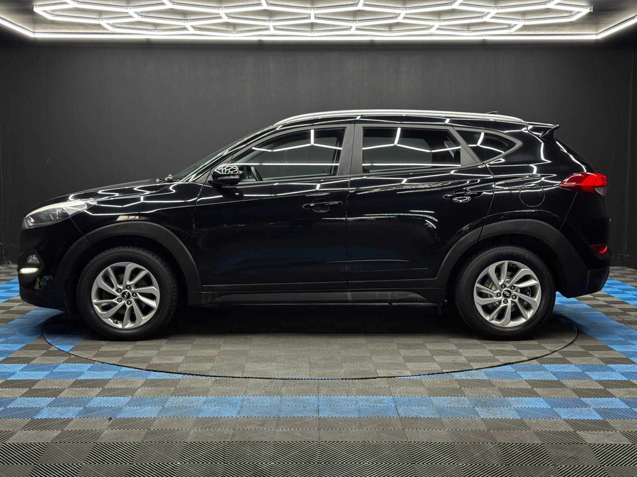 Hyundai Tucson 1.7 CRDi Blue Drive SE Nav Euro 6 (s/s) 5dr 5dr Manual 2026