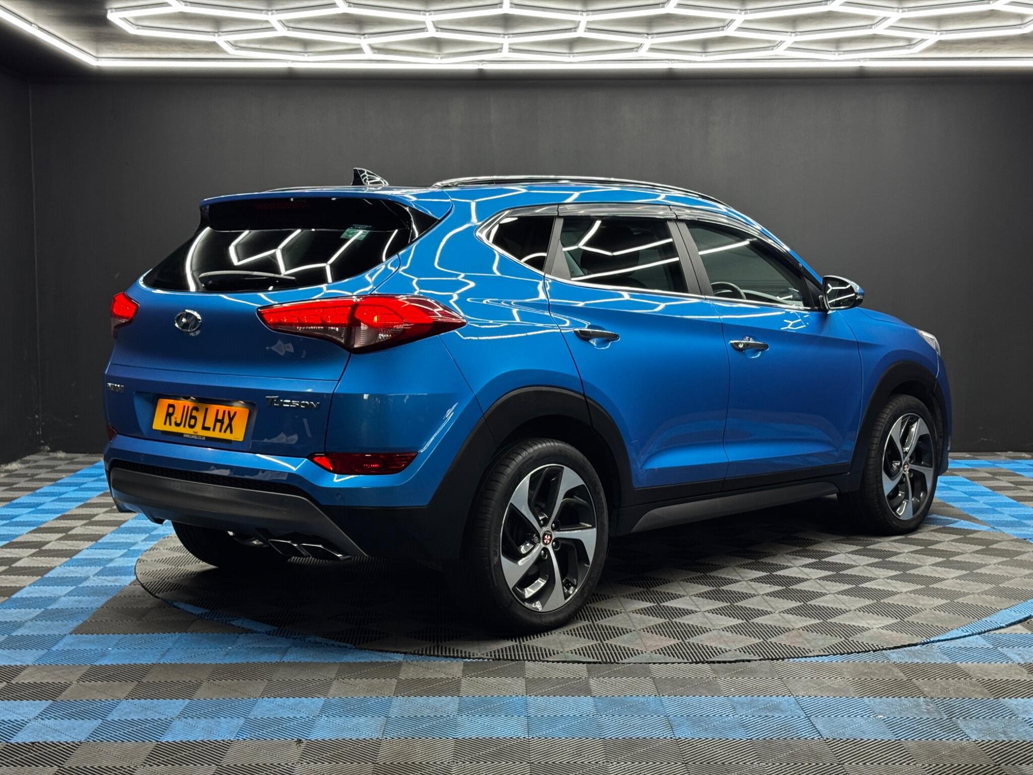 Hyundai Tucson 2.0 CRDi Blue Drive Premium SE Euro 6 (s/s) 5dr 5dr Manual 2026