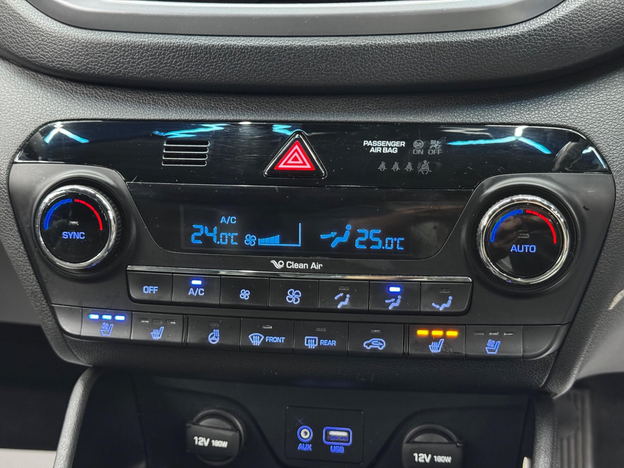 Hyundai Tucson 2.0 CRDi Blue Drive Premium SE Euro 6 (s/s) 5dr 5dr Manual 2026