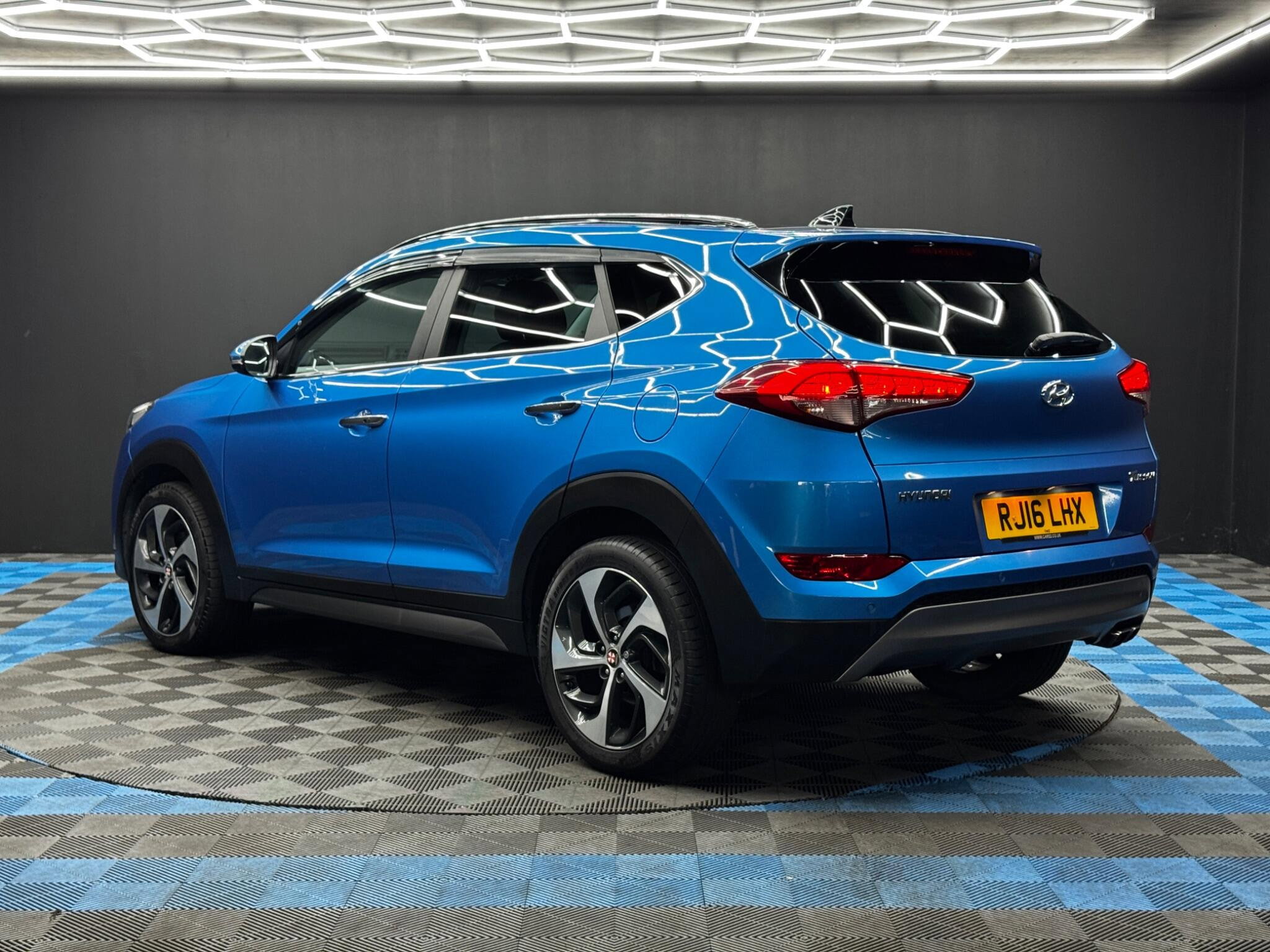 Hyundai Tucson 2.0 CRDi Blue Drive Premium SE Euro 6 (s/s) 5dr 5dr Manual 2026