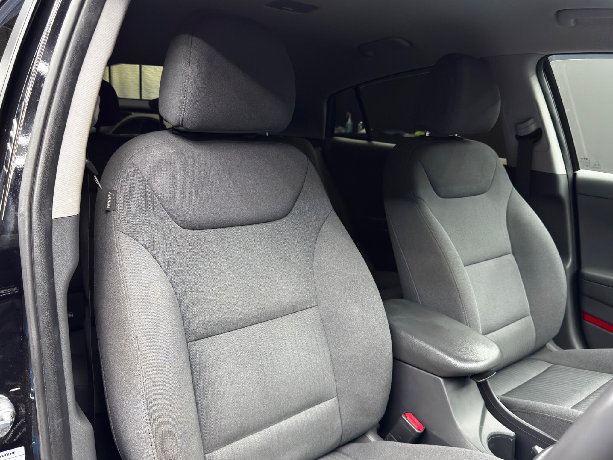 Hyundai IONIQ 1.6 h-GDi Premium DCT Euro 6 (s/s) 5dr 5dr Automatic 2026