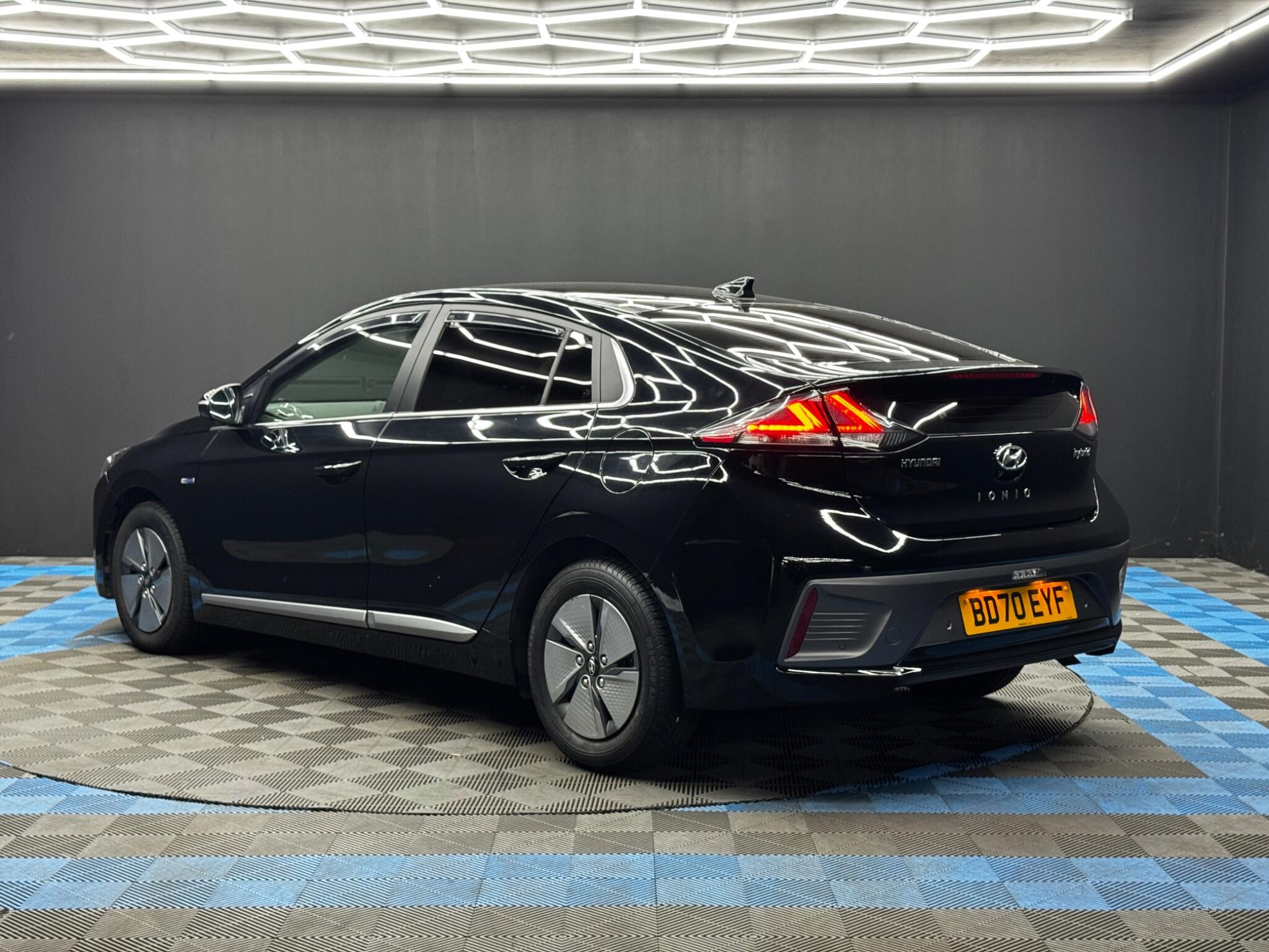 Hyundai IONIQ 1.6 h-GDi Premium DCT Euro 6 (s/s) 5dr 5dr Automatic 2026