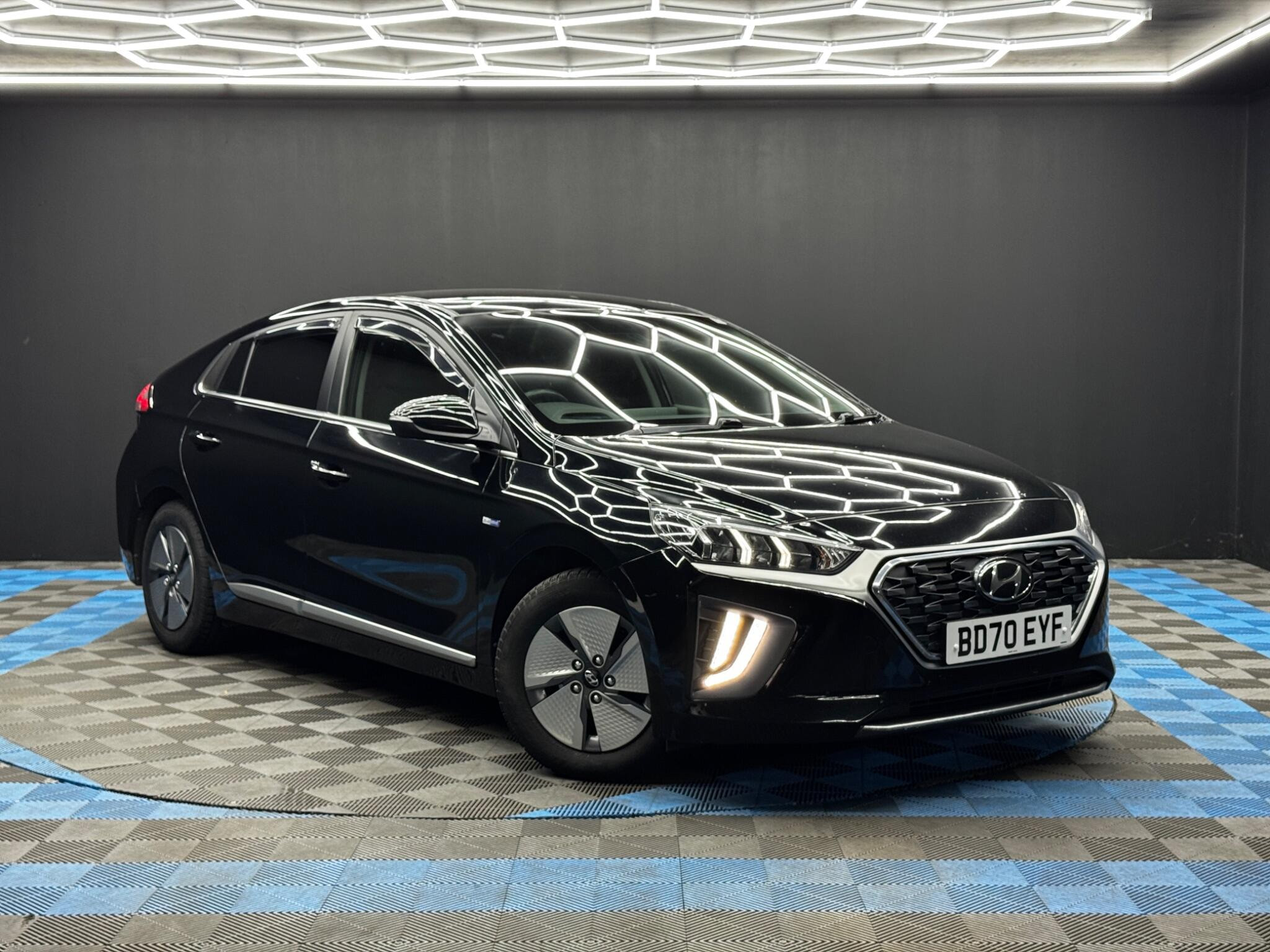 Hyundai IONIQ 1.6 h-GDi Premium DCT Euro 6 (s/s) 5dr 5dr Automatic 2026