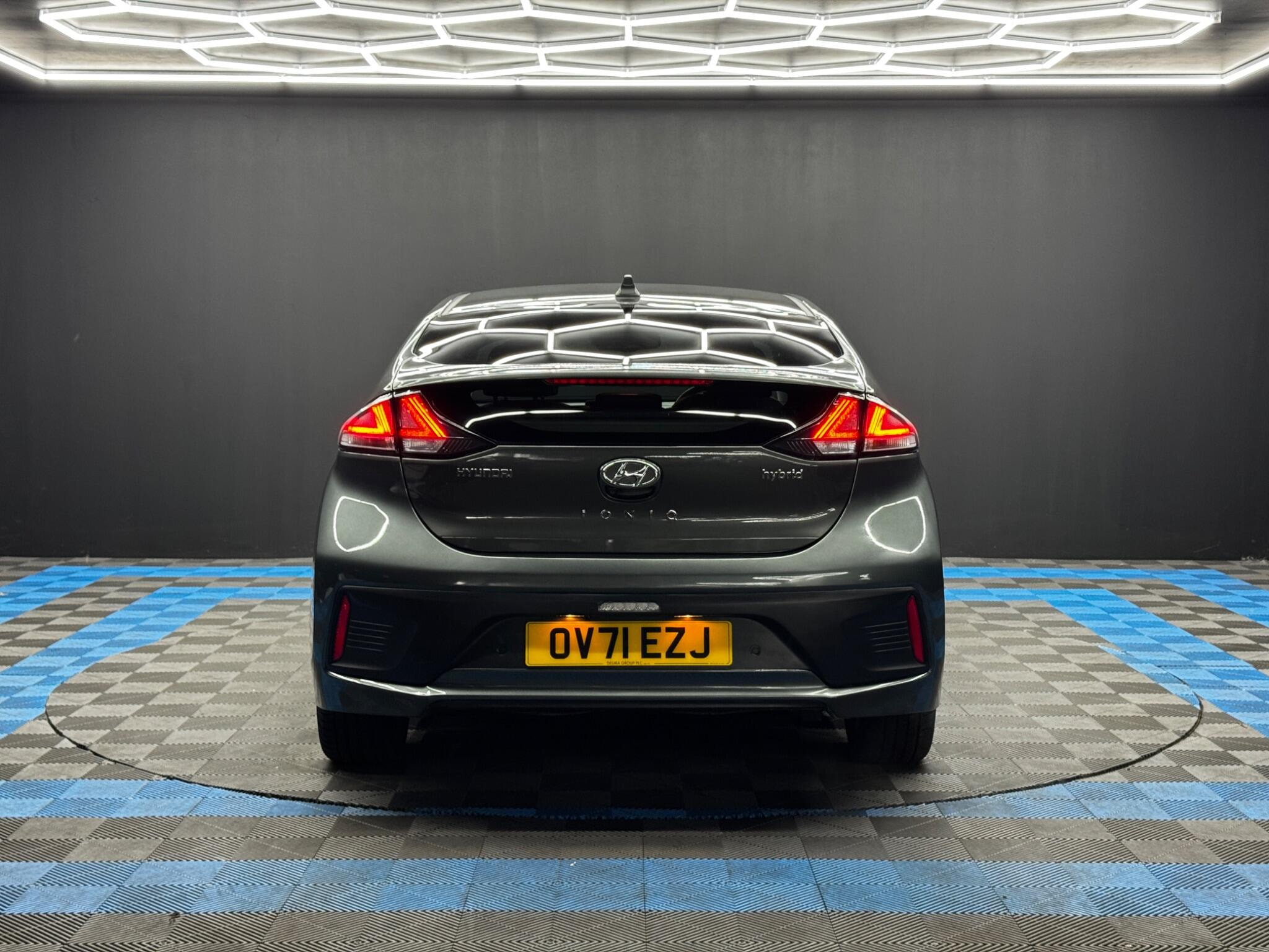 Hyundai IONIQ 1.6 h-GDi Premium SE DCT Euro 6 (s/s) 5dr 5dr Automatic 2026