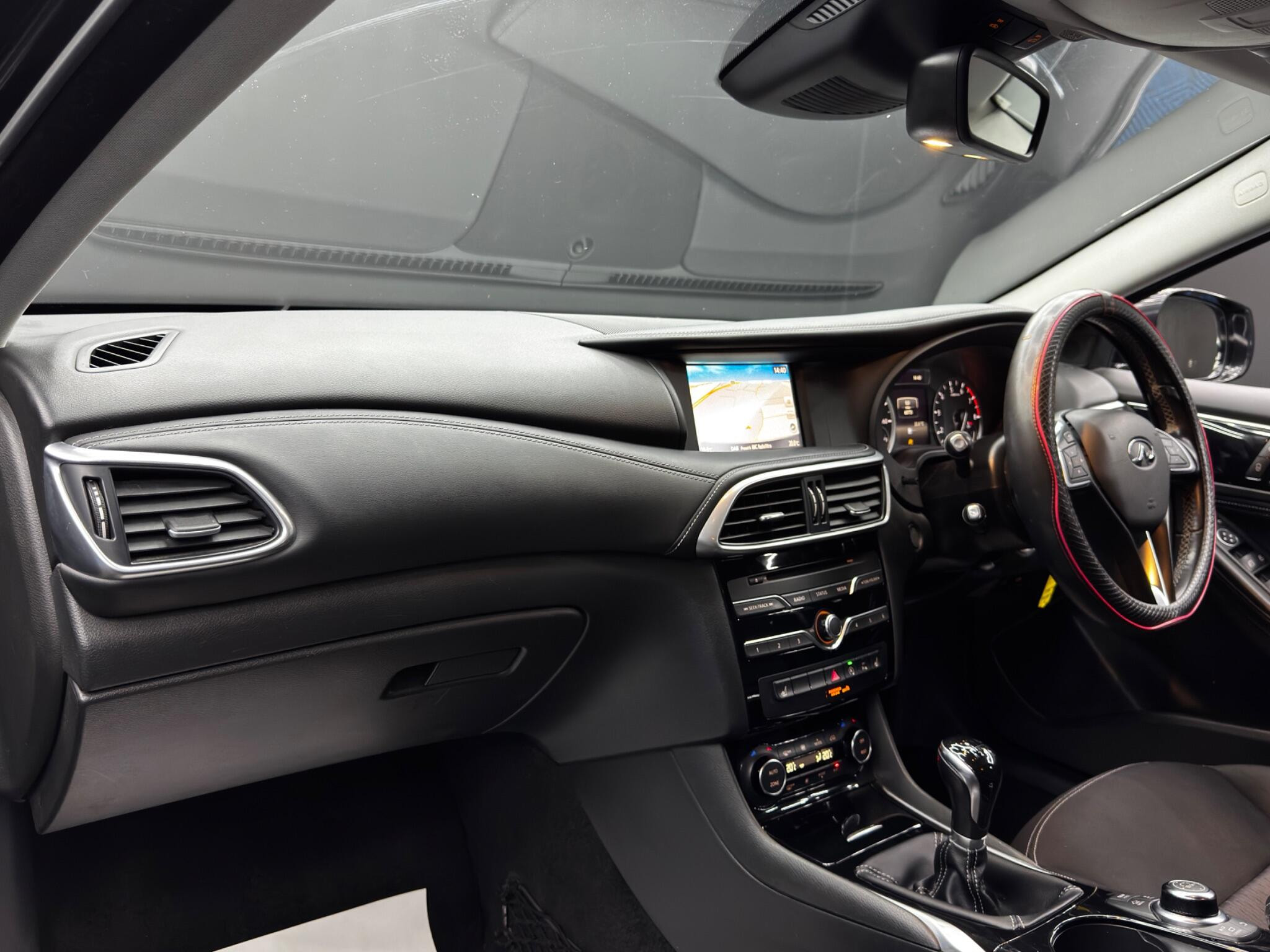 Infiniti Q30 1.6T Premium InTouch Euro 6 (s/s) 5dr 5dr Manual 2026