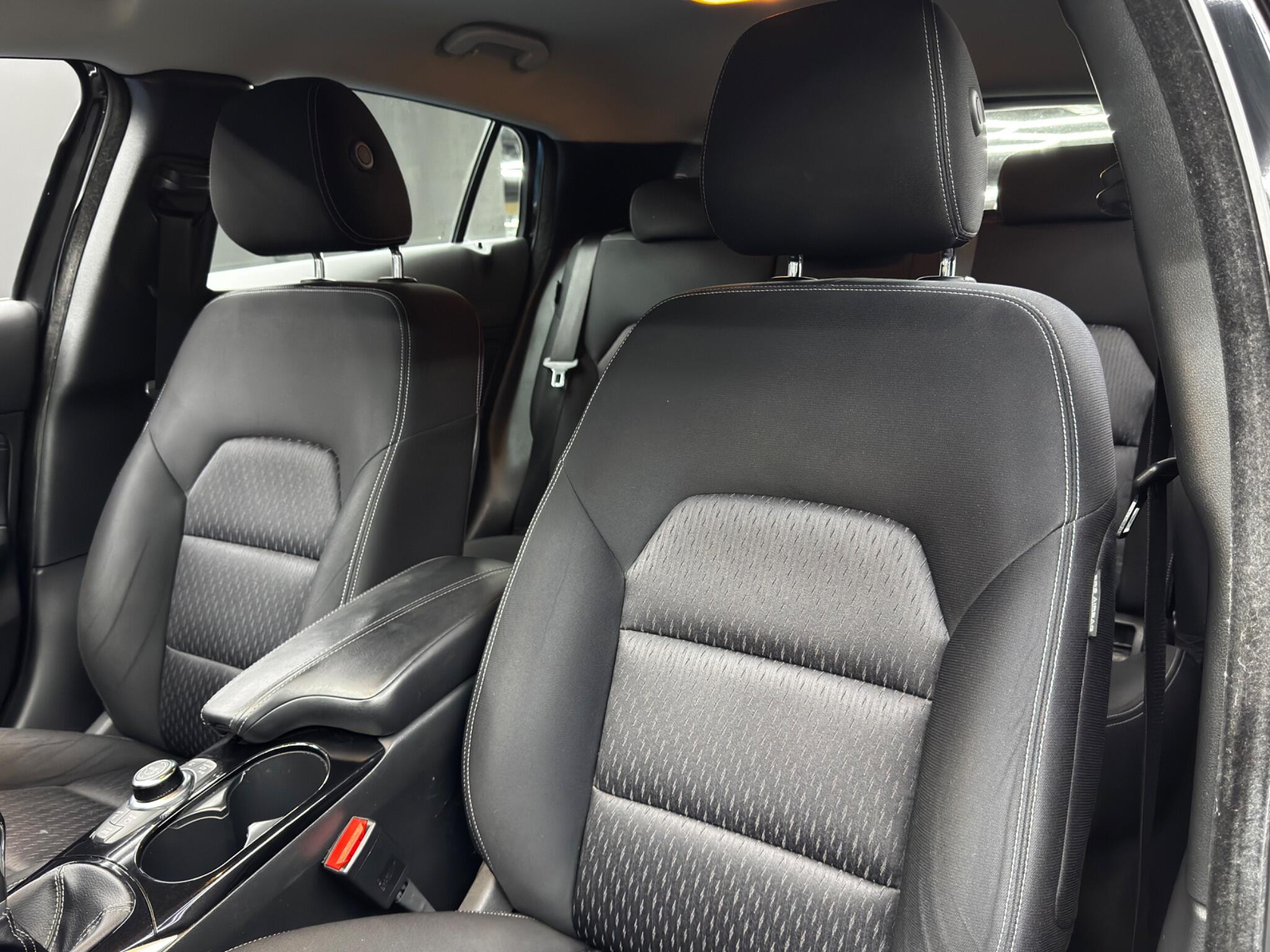 Infiniti Q30 1.6T Premium InTouch Euro 6 (s/s) 5dr 5dr Manual 2026