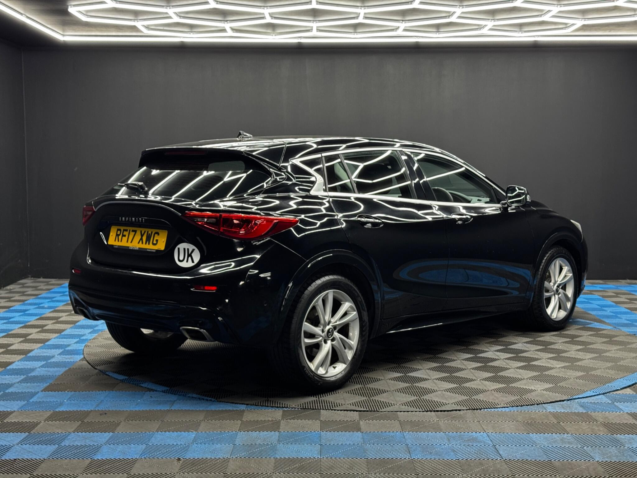 Infiniti Q30 1.6T Premium InTouch Euro 6 (s/s) 5dr 5dr Manual 2026