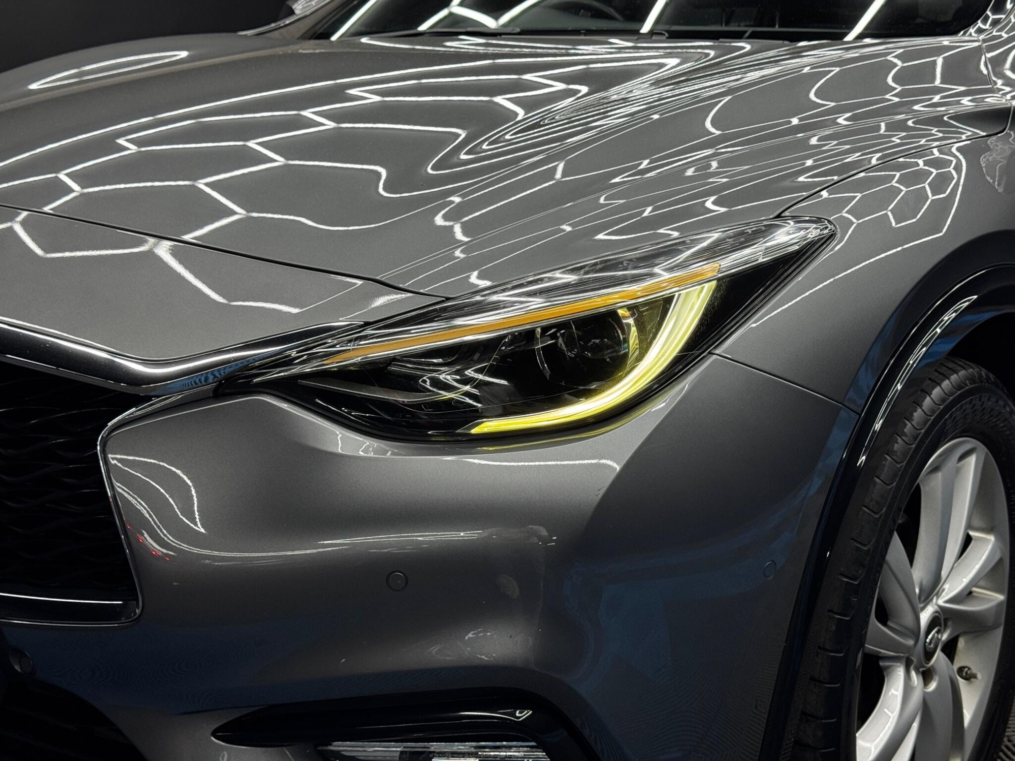 Infiniti Q30 1.6T Premium Tech Euro 6 (s/s) 5dr 5dr Manual 2026