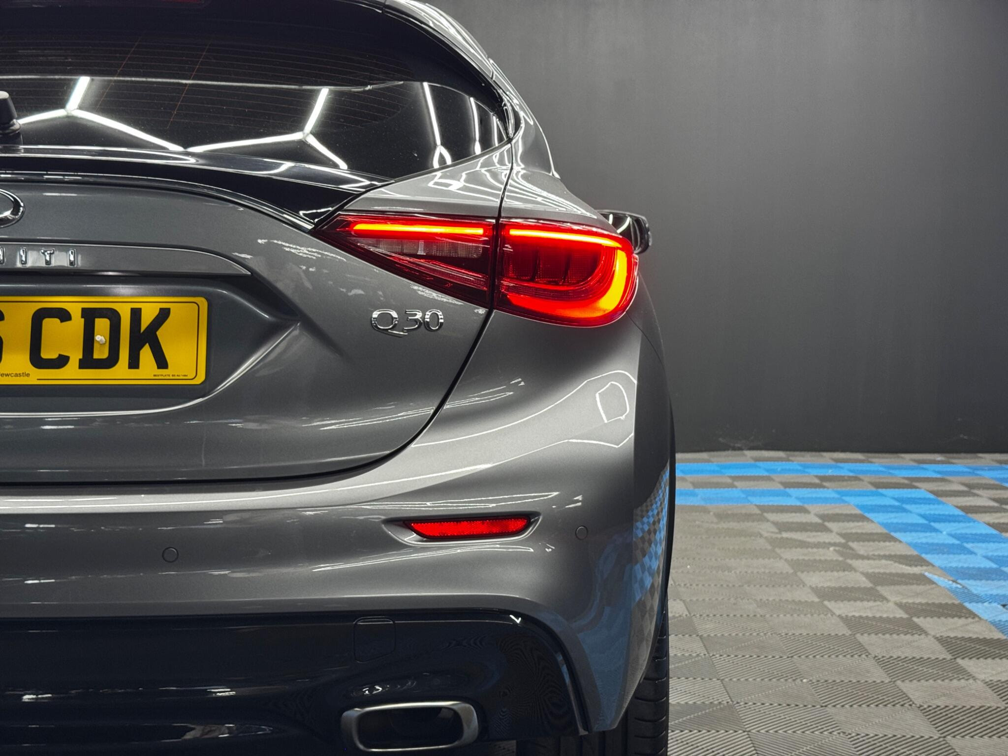 Infiniti Q30 1.6T Premium Tech Euro 6 (s/s) 5dr 5dr Manual 2026