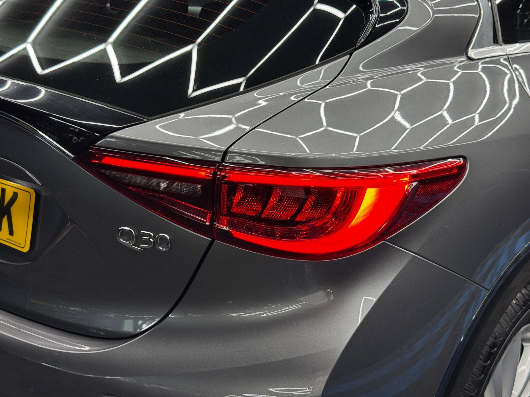Infiniti Q30 1.6T Premium Tech Euro 6 (s/s) 5dr 5dr Manual 2026
