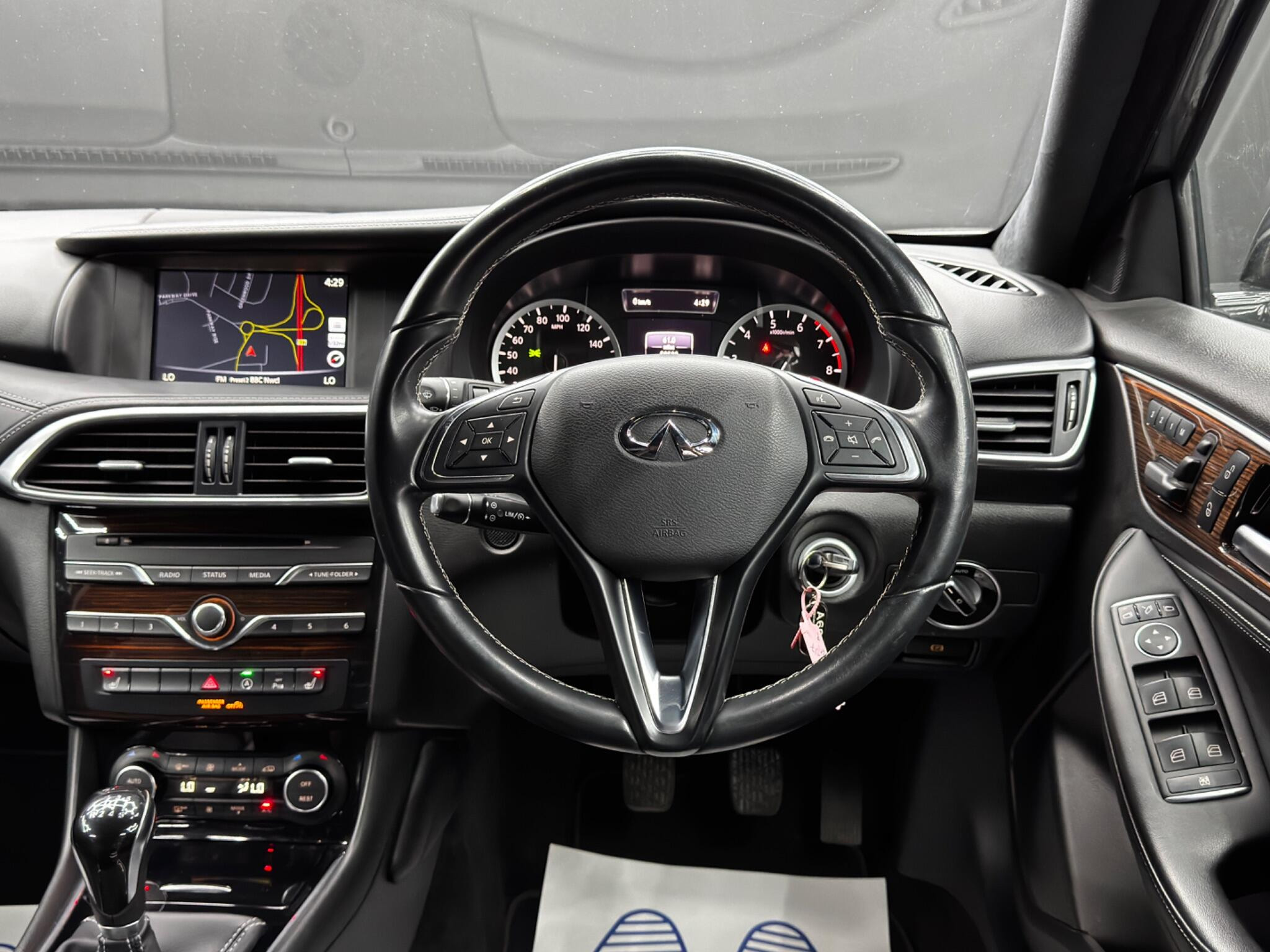 Infiniti Q30 1.6T Premium Tech Euro 6 (s/s) 5dr 5dr Manual 2026