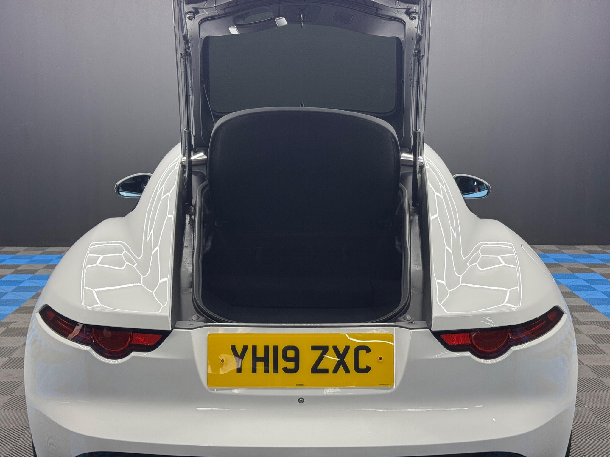 Jaguar F-Type 3.0 V6 Chequered Flag Auto Euro 6 (s/s) 2dr 2dr Automatic 2026