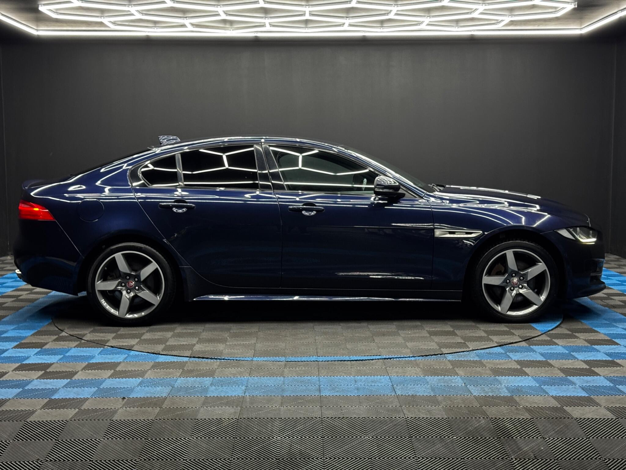 Jaguar XE 2.0d R-Sport Auto AWD Euro 6 (s/s) 4dr 4dr Automatic 2026