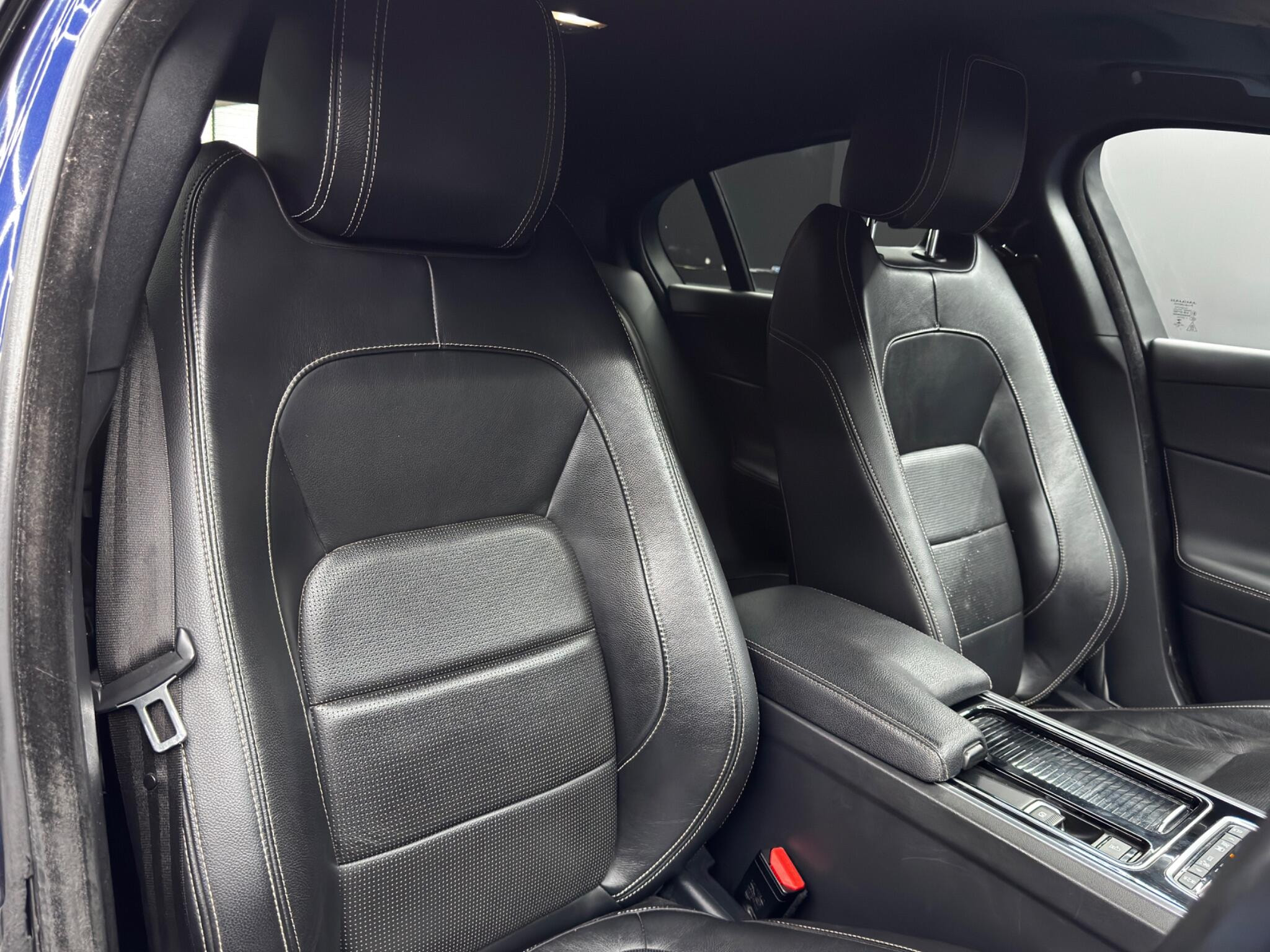 Jaguar XE 2.0d R-Sport Auto AWD Euro 6 (s/s) 4dr 4dr Automatic 2026