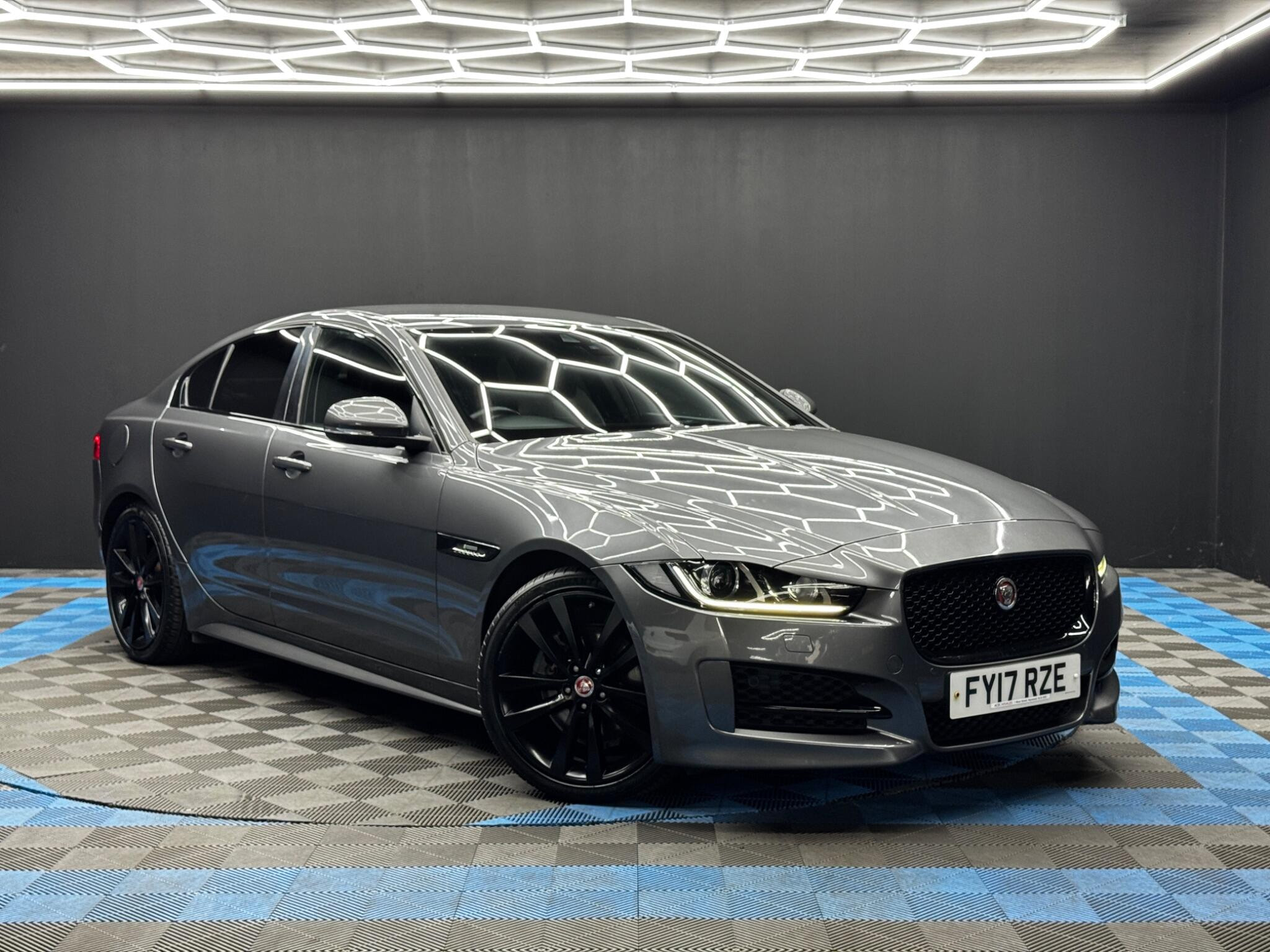 Jaguar XE 2.0d R-Sport Auto Euro 6 (s/s) 4dr 4dr Automatic 2026