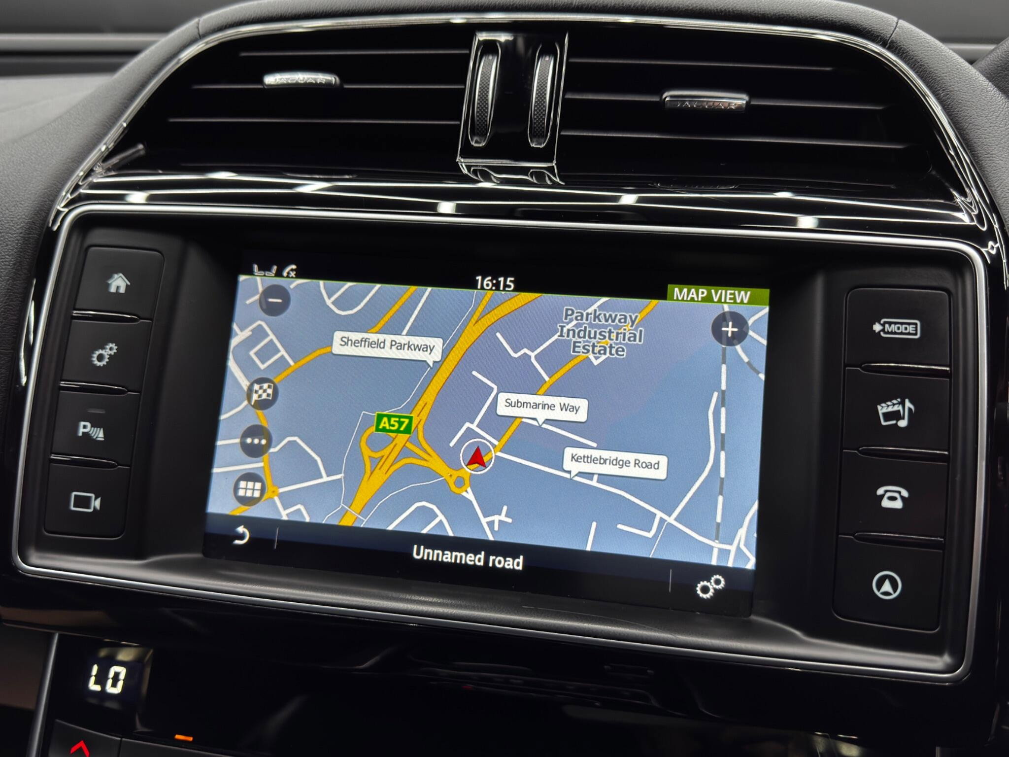 Jaguar XE 2.0d R-Sport Auto Euro 6 (s/s) 4dr 4dr Automatic 2026