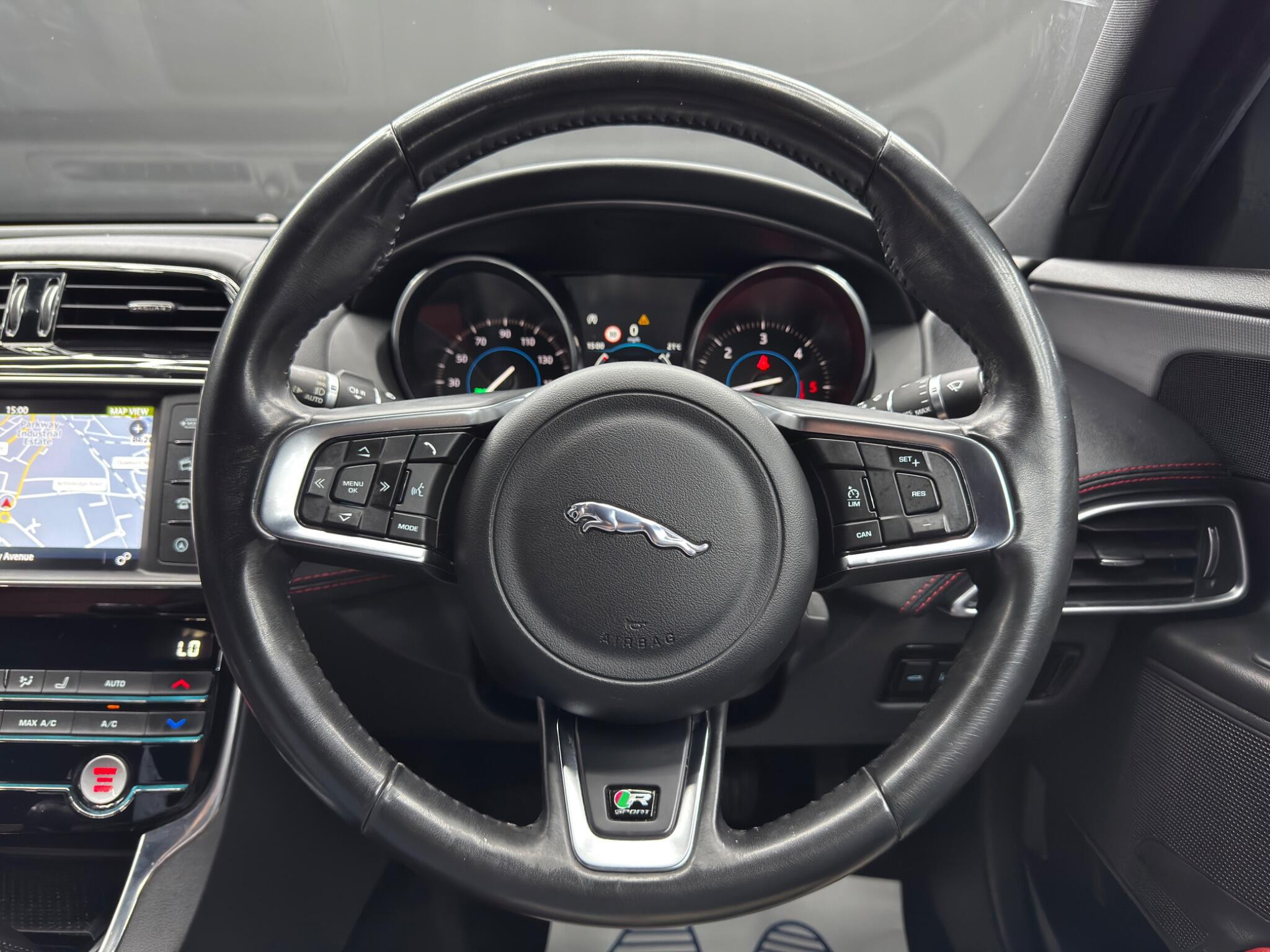 Jaguar XE 2.0d R-Sport Euro 6 (s/s) 4dr 4dr Manual 2026
