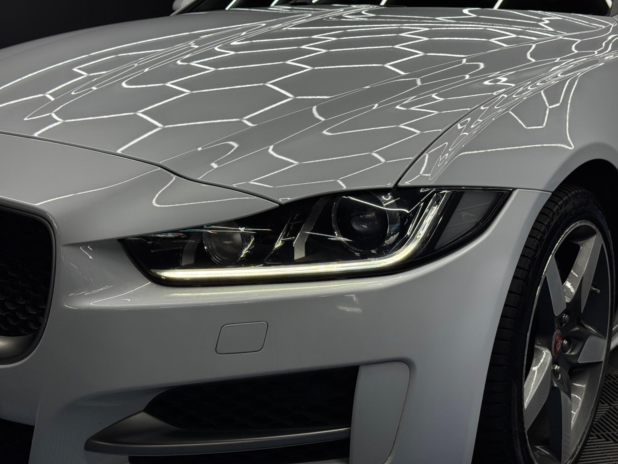Jaguar XE 2.0d R-Sport Euro 6 (s/s) 4dr 4dr Manual 2026