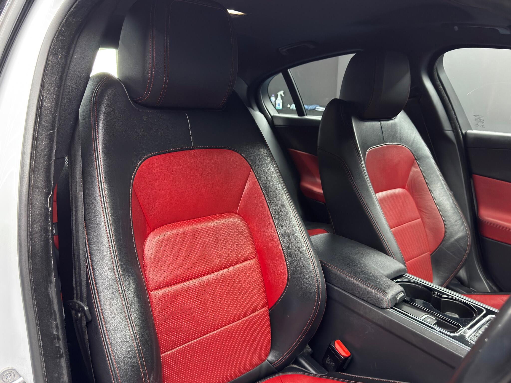 Jaguar XE 2.0d R-Sport Euro 6 (s/s) 4dr 4dr Manual 2026
