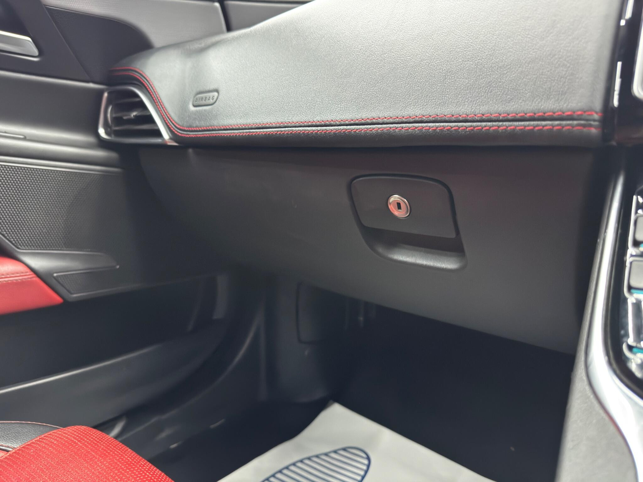 Jaguar XE 2.0d R-Sport Euro 6 (s/s) 4dr 4dr Manual 2026