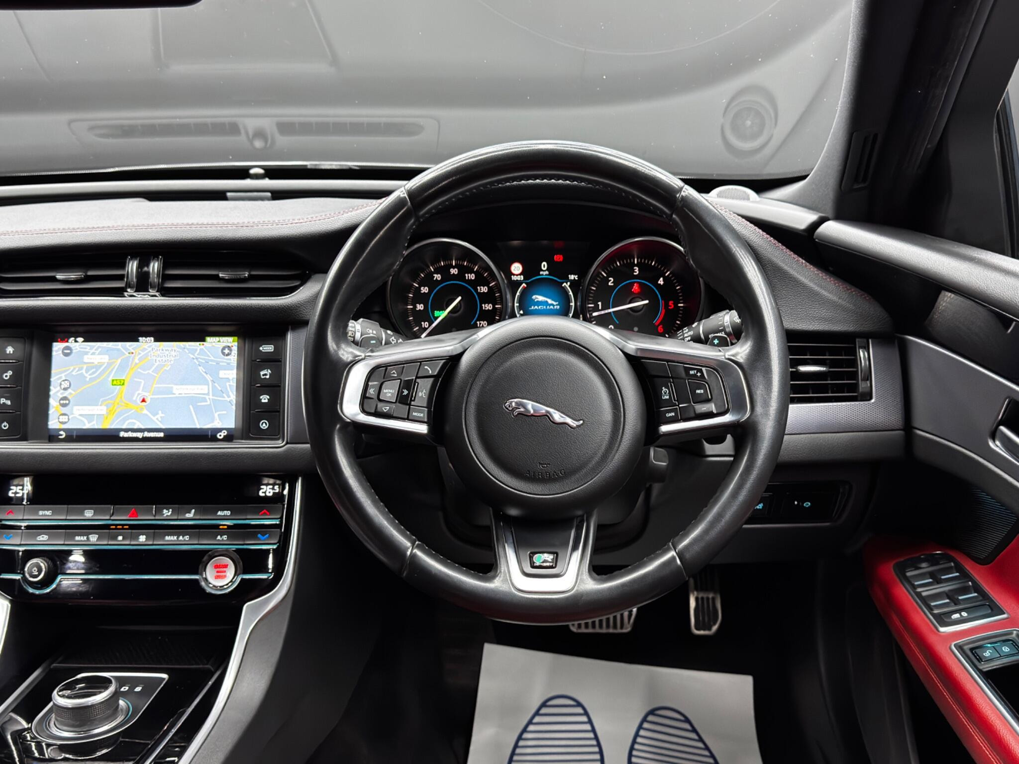 Jaguar XF 2.0d R-Sport Auto Euro 6 (s/s) 4dr 4dr Automatic 2026