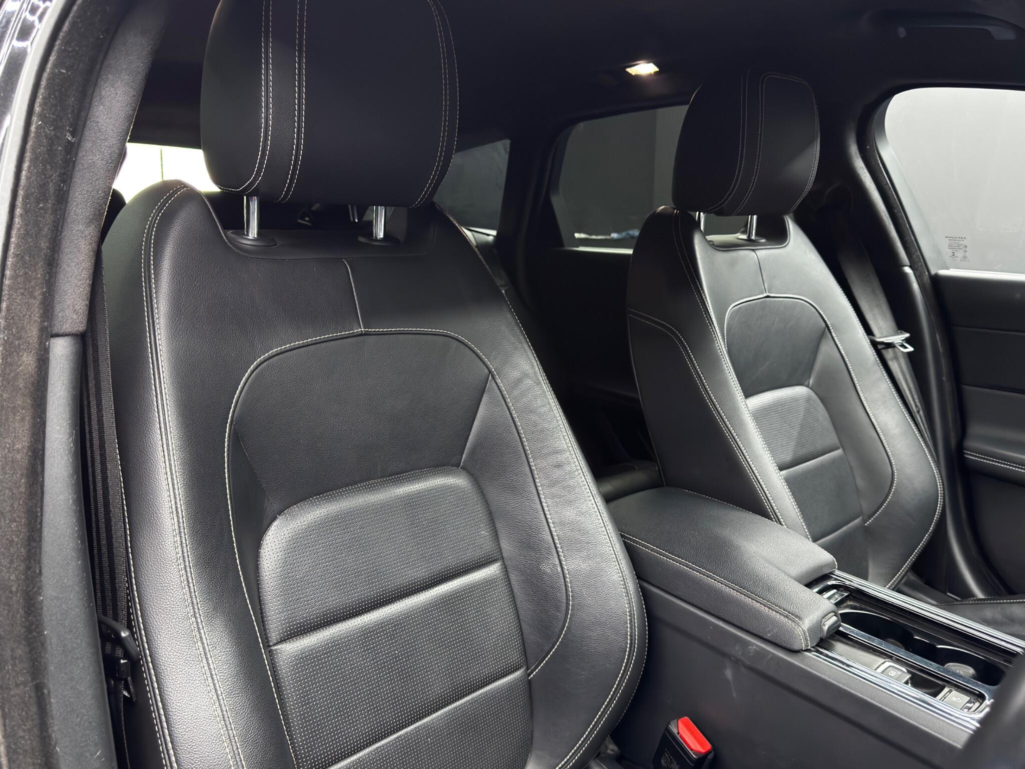 Jaguar XF 2.0i R-Sport Sportbrake Auto Euro 6 (s/s) 5dr 5dr Automatic 2026