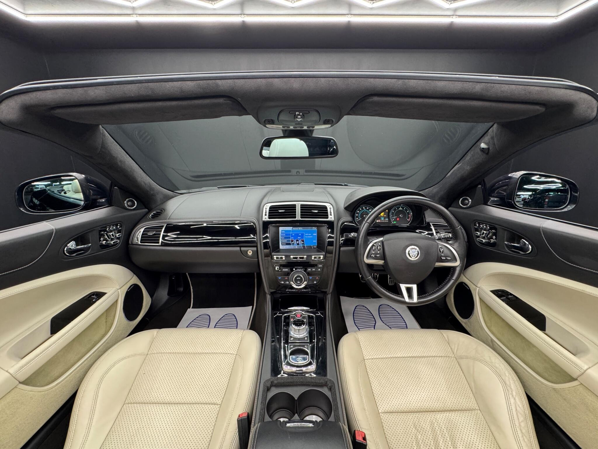 Jaguar XK 5.0 V8 Portfolio Auto Euro 5 2dr 2dr Automatic 2026