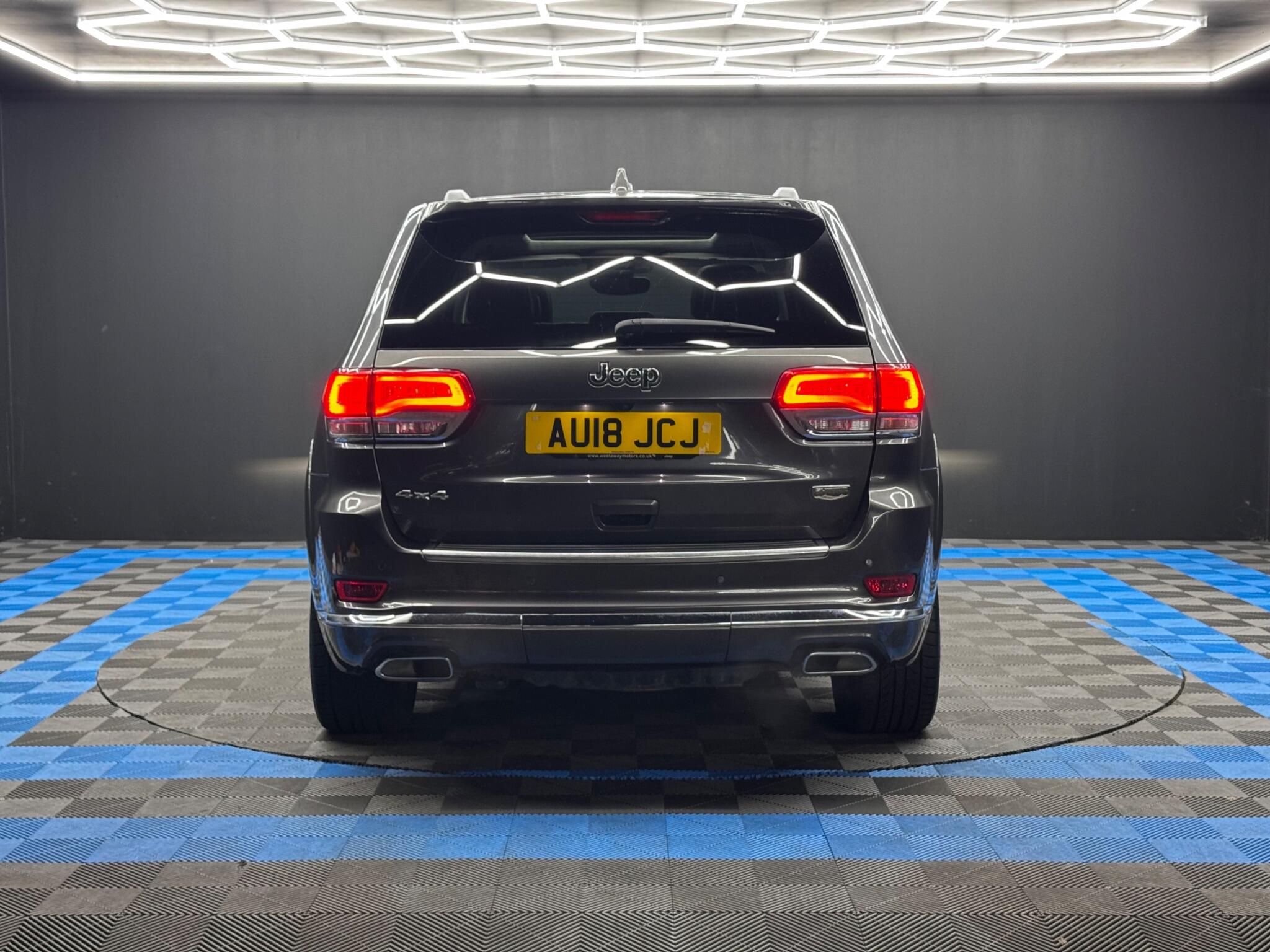 Jeep Grand Cherokee 3.0 V6 CRD Summit Auto 4WD Euro 6 (s/s) 5dr 5dr Automatic 2026