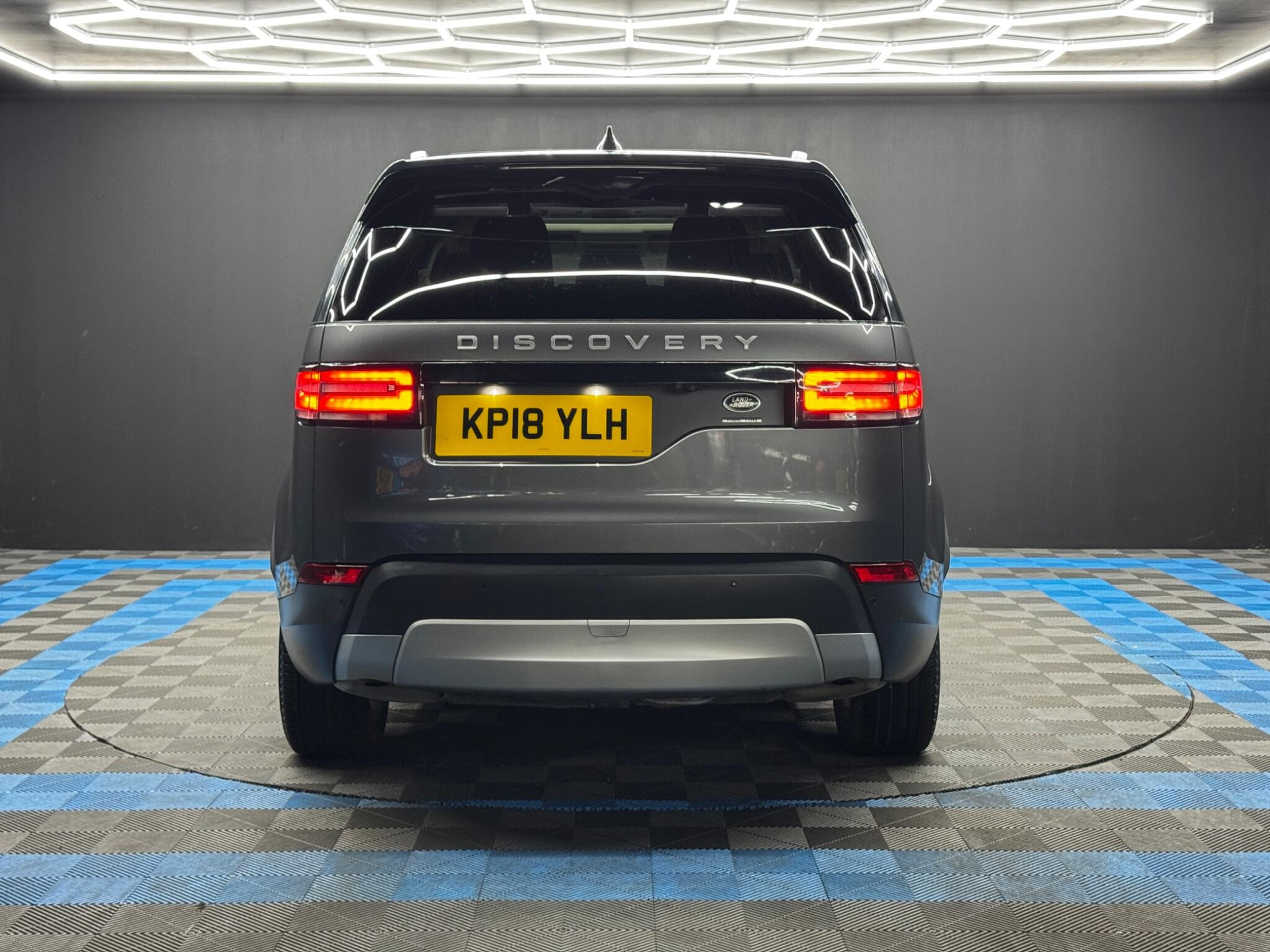 Land Rover DISCOVERY 3.0 TD V6 HSE Auto 4WD Euro 6 (s/s) 5dr 5dr Automatic 2026