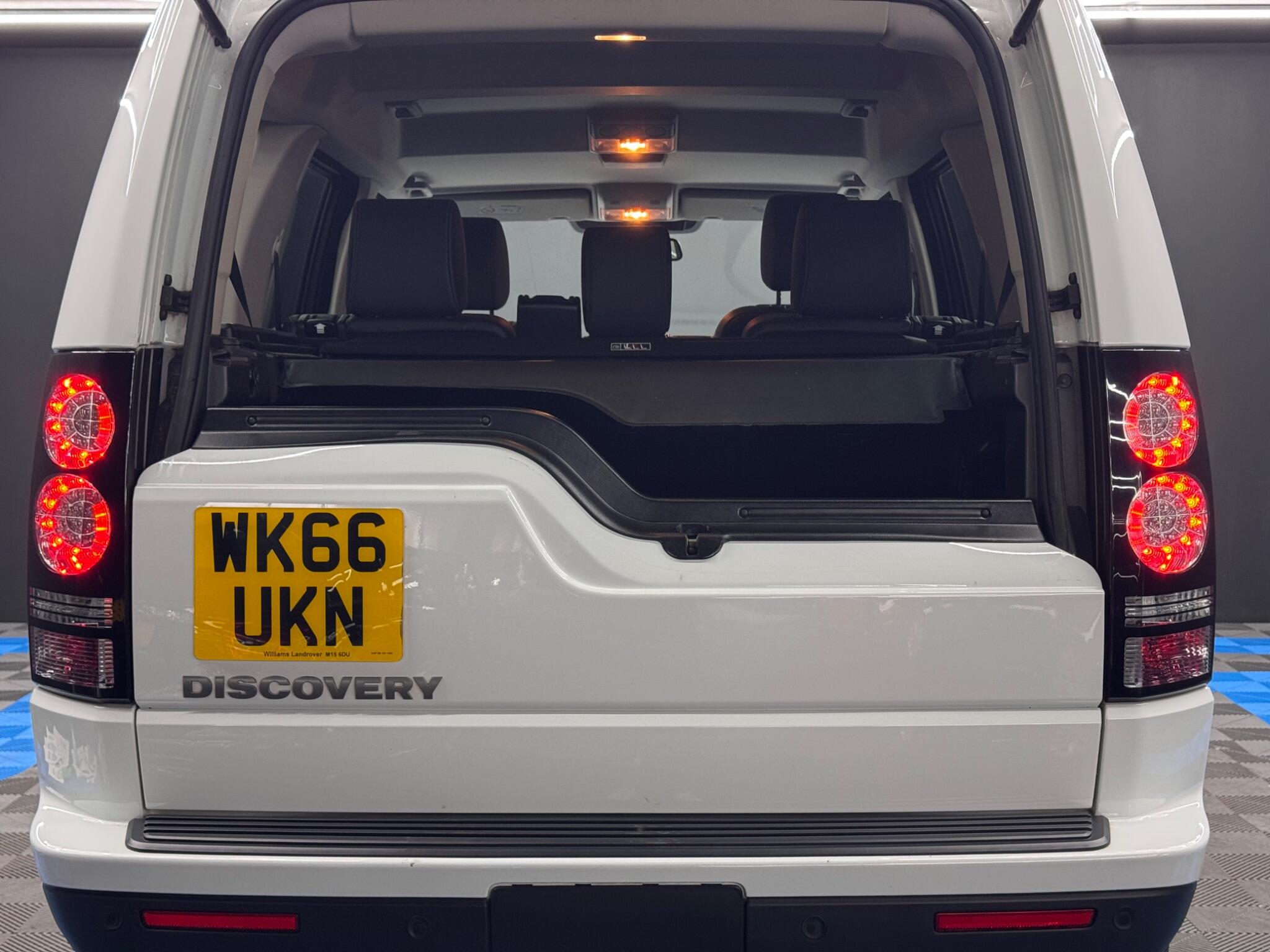 Land Rover Discovery 4 3.0 SD V6 Graphite Auto 4WD Euro 6 (s/s) 5dr 5dr Automatic 2026