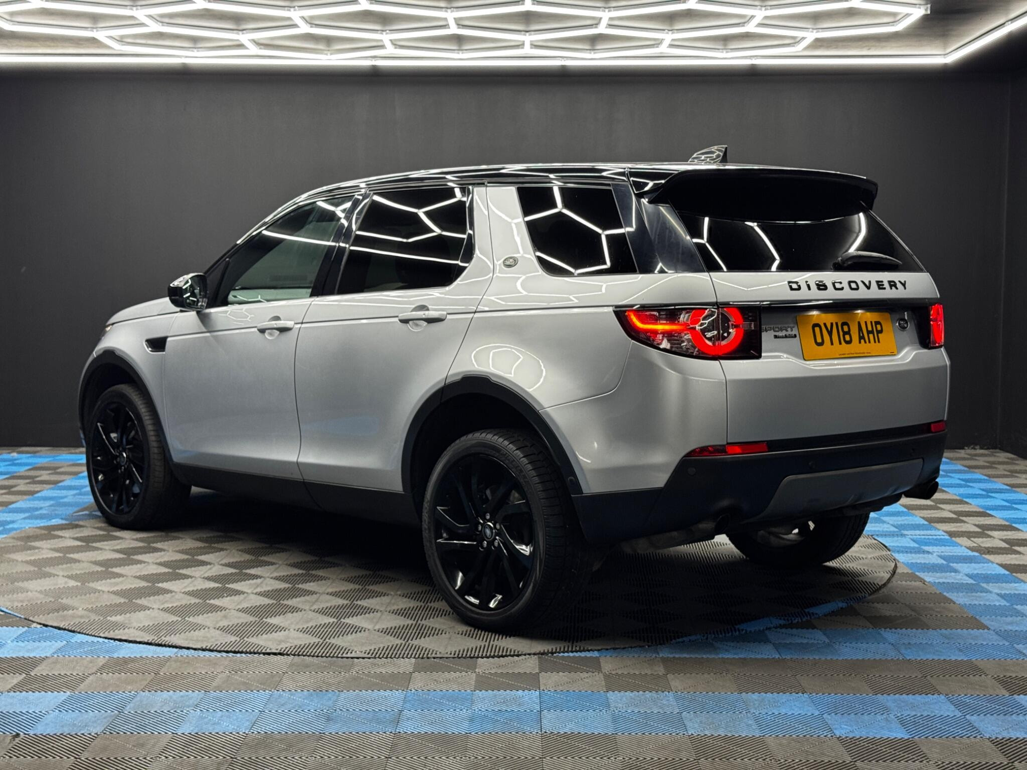 Land Rover Discovery Sport 2.0 SD4 HSE Luxury Auto 4WD Euro 6 (s/s) 5dr 5dr Automatic 2026