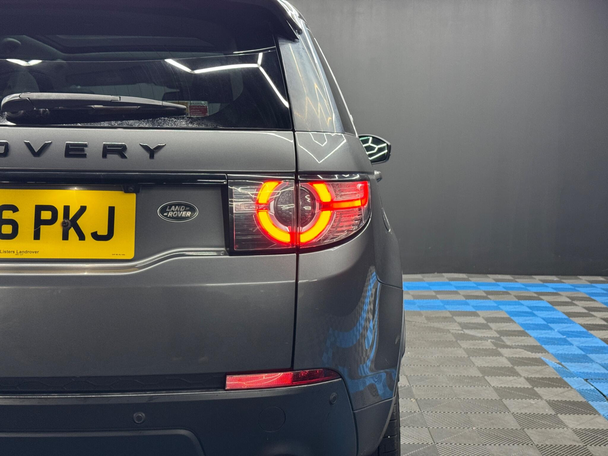 Land Rover Discovery Sport 2.0 TD4 HSE Luxury Auto 4WD Euro 6 (s/s) 5dr 5dr Automatic 2026