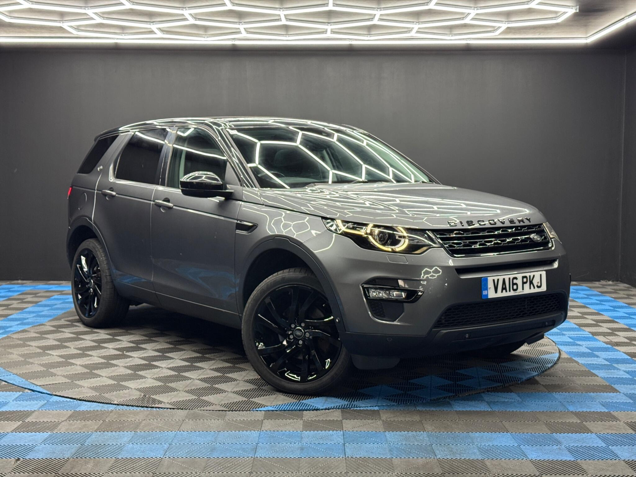 Land Rover Discovery Sport 2.0 TD4 HSE Luxury Auto 4WD Euro 6 (s/s) 5dr 5dr Automatic 2026