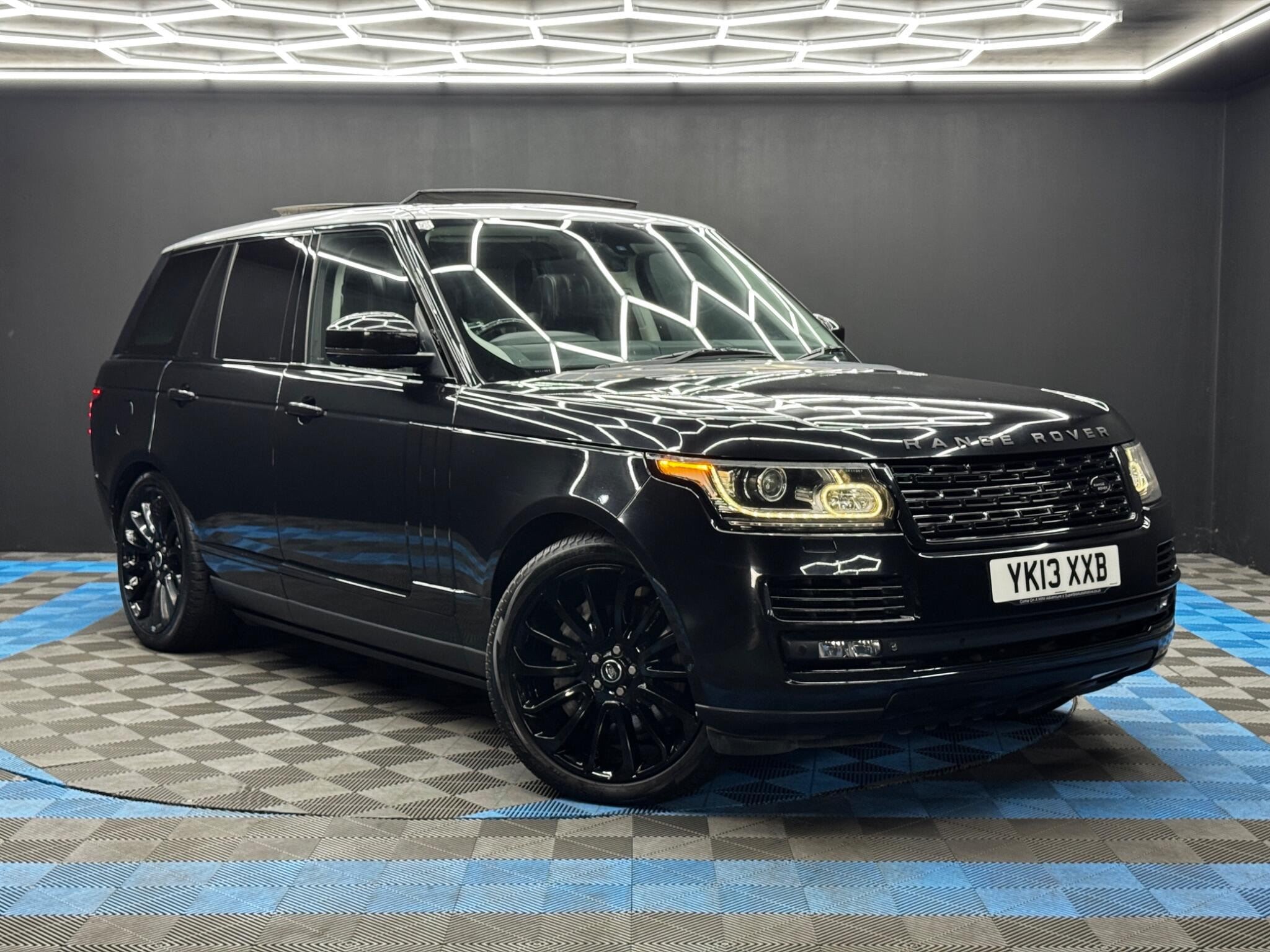 Land Rover Range Rover 4.4 SD V8 Autobiography Auto 4WD Euro 5 5dr 5dr Automatic 2026