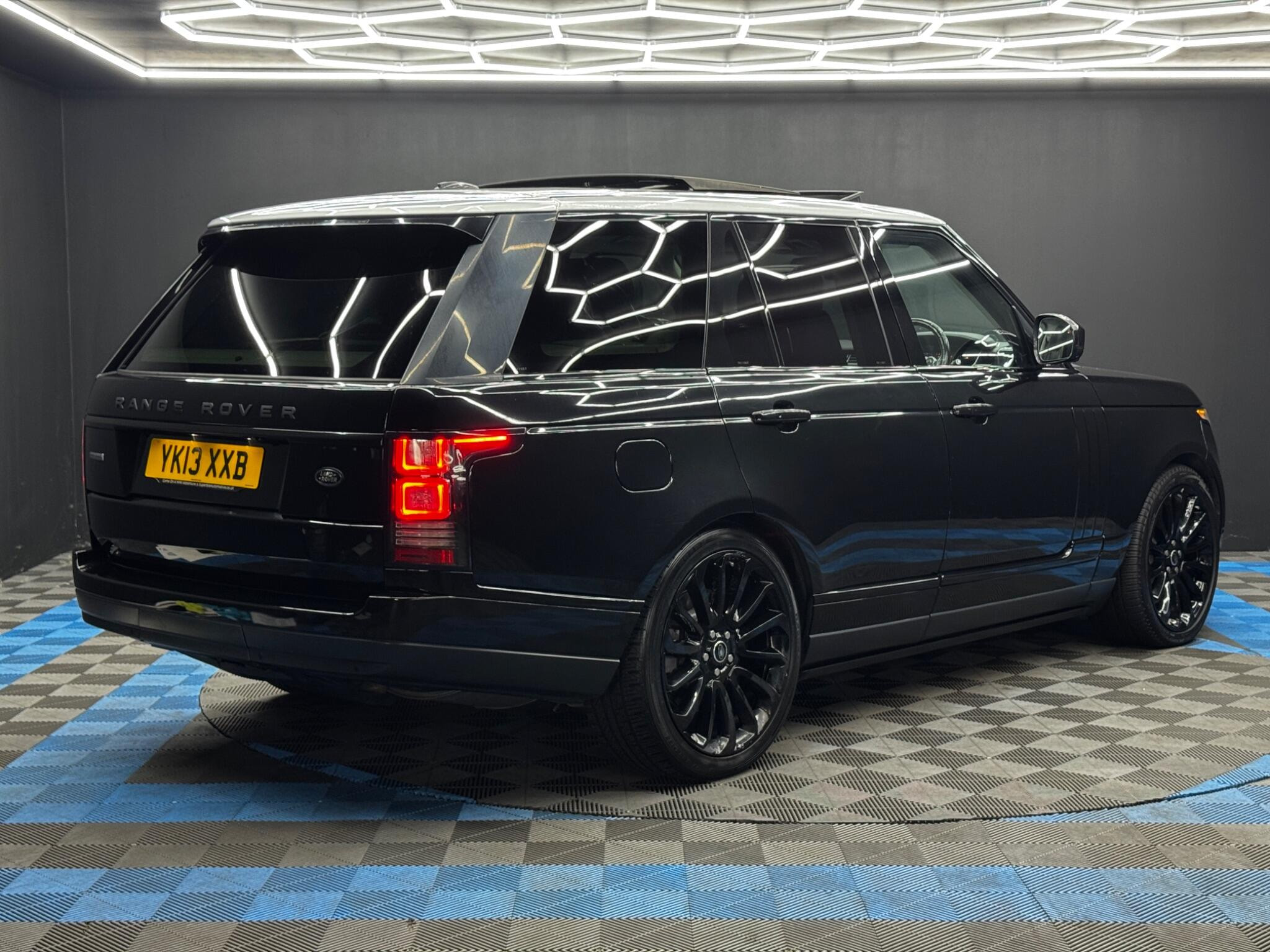 Land Rover Range Rover 4.4 SD V8 Autobiography Auto 4WD Euro 5 5dr 5dr Automatic 2026