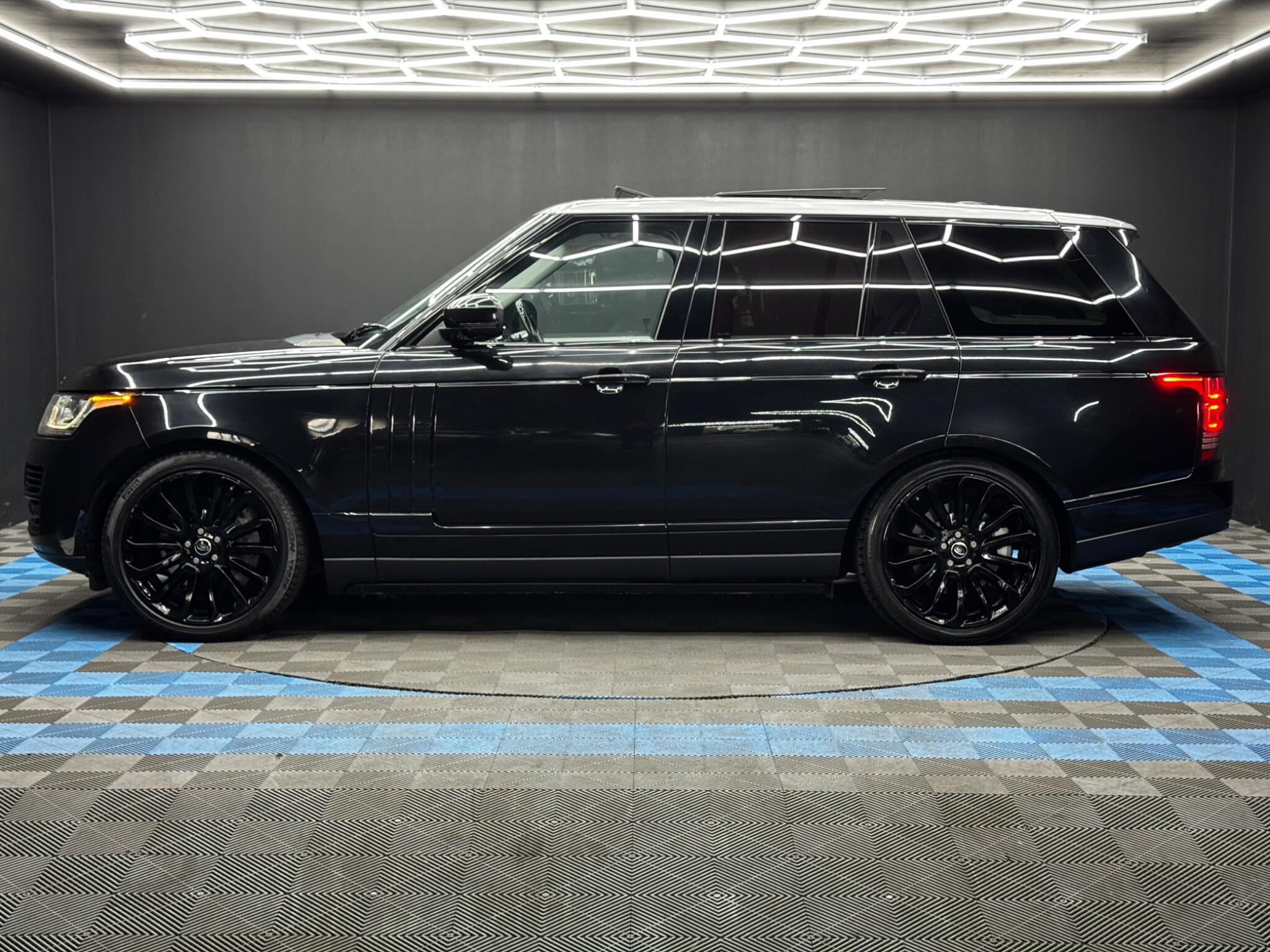 Land Rover Range Rover 4.4 SD V8 Autobiography Auto 4WD Euro 5 5dr 5dr Automatic 2026