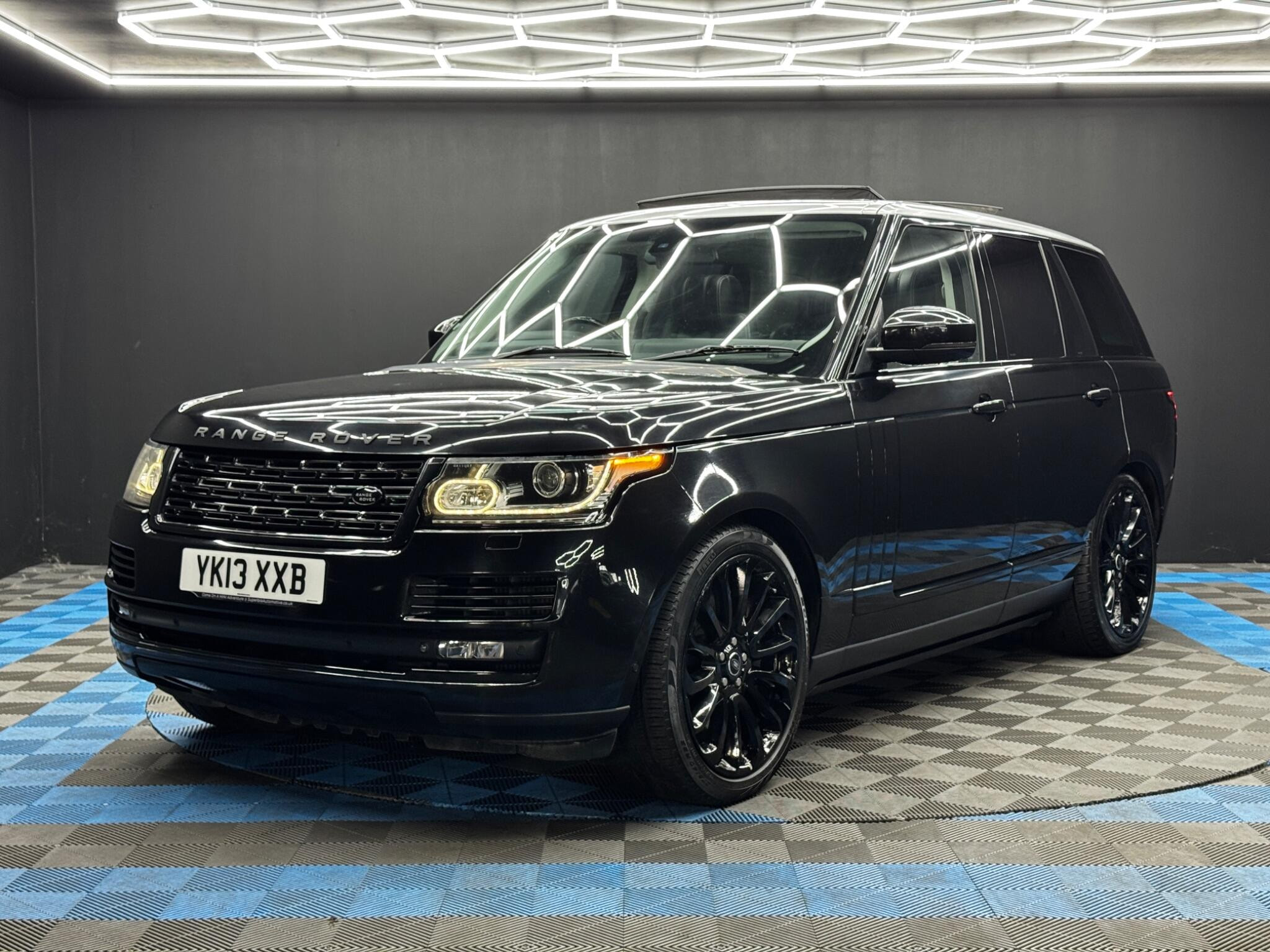 Land Rover Range Rover 4.4 SD V8 Autobiography Auto 4WD Euro 5 5dr 5dr Automatic 2026