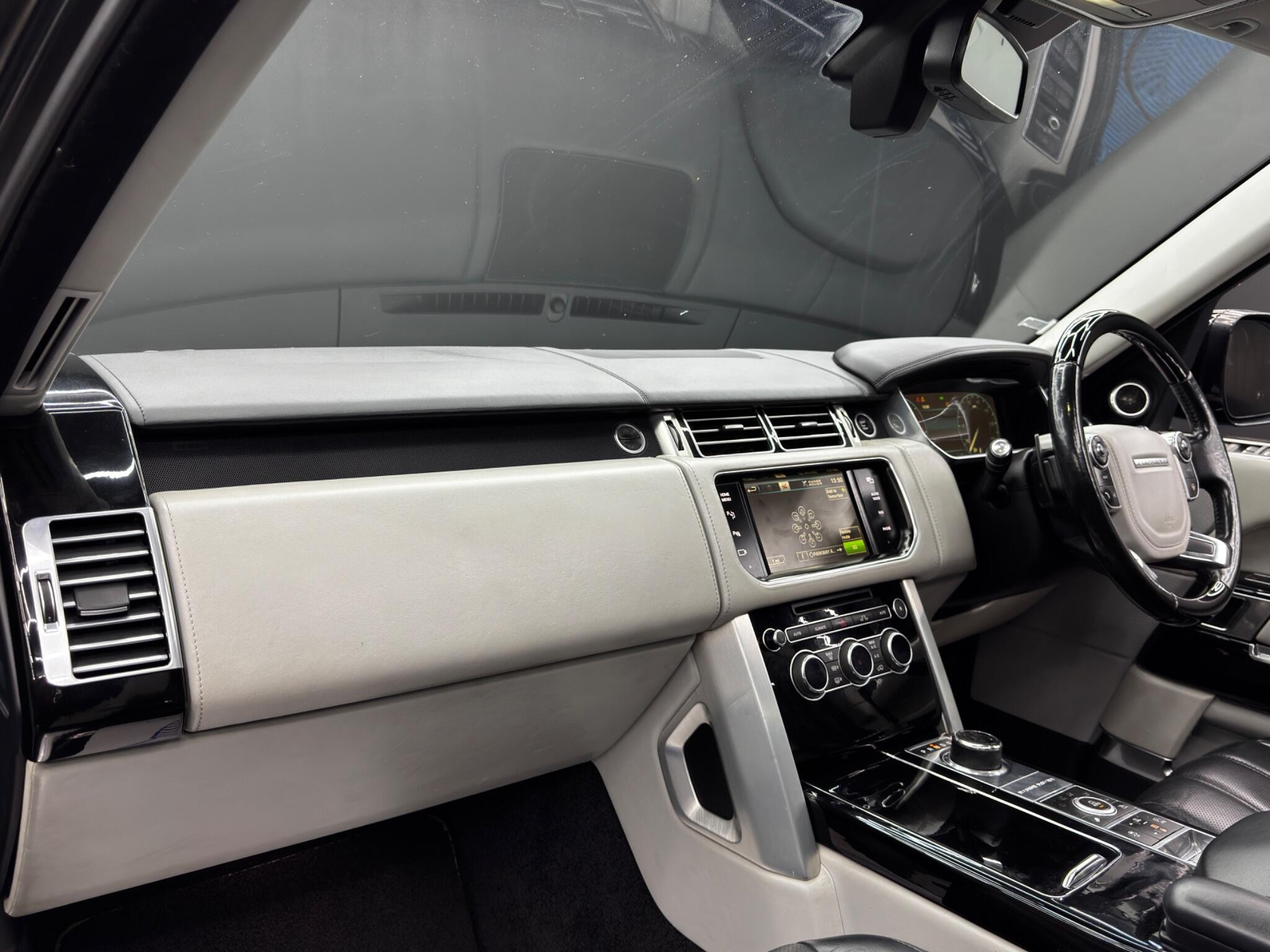 Land Rover Range Rover 4.4 SD V8 Autobiography Auto 4WD Euro 5 5dr 5dr Automatic 2026