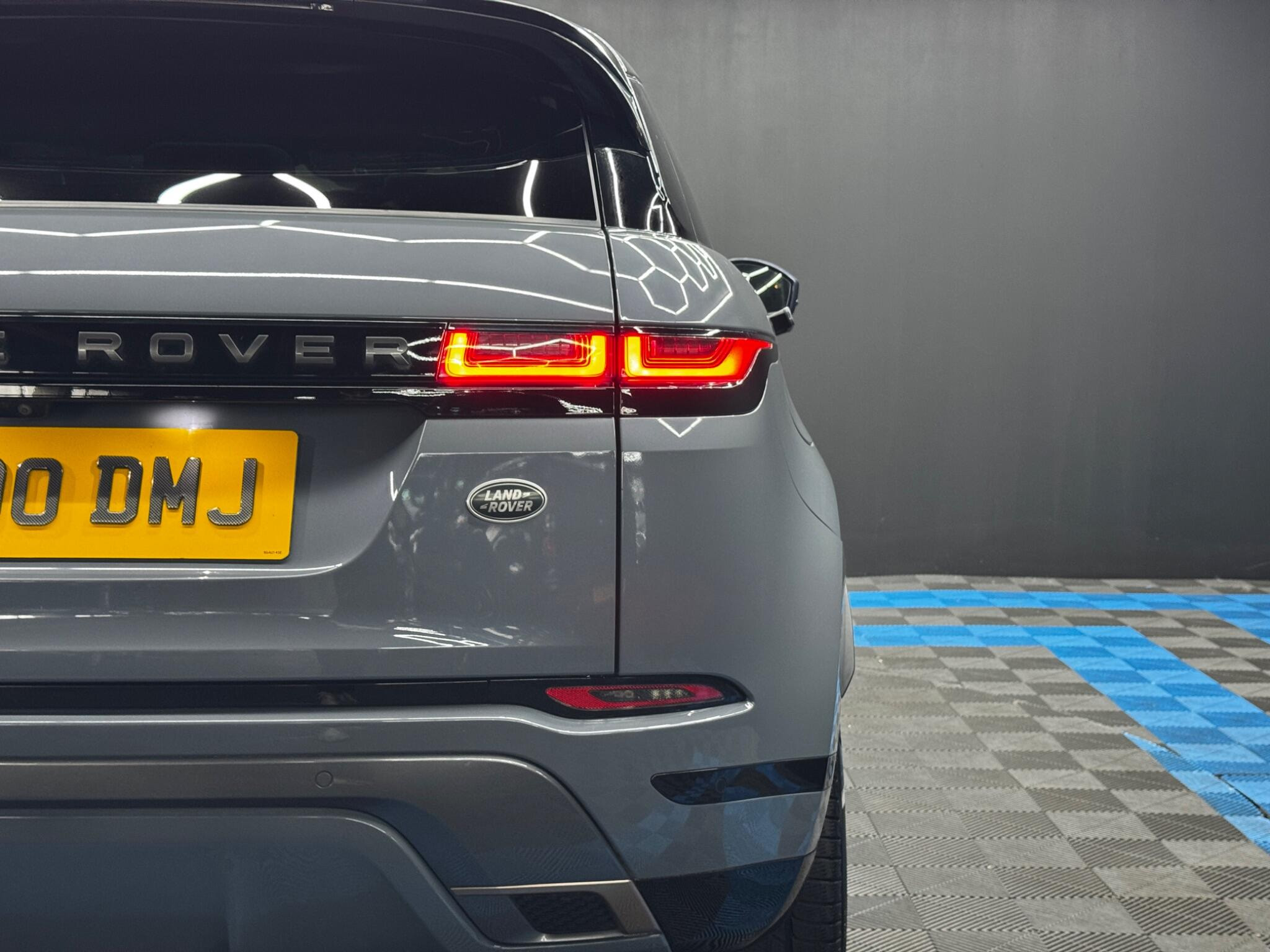 Land Rover Range Rover Evoque 2.0 D180 First Edition Auto 4WD Euro 6 (s/s) 5dr 5dr Automatic 2026