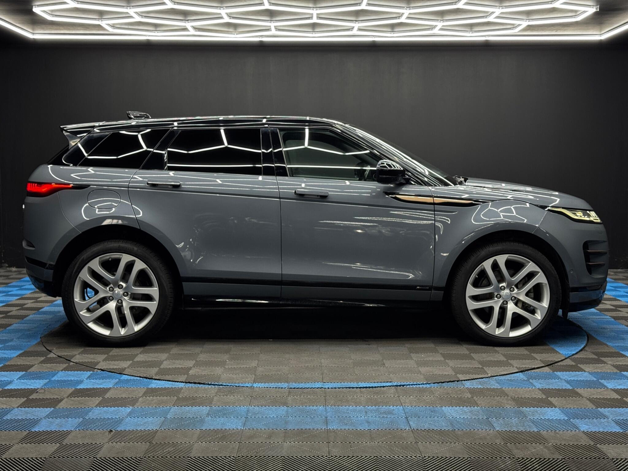 Land Rover Range Rover Evoque 2.0 P250 MHEV First Edition Auto 4WD Euro 6 (s/s) 5dr 5dr Automatic 2026