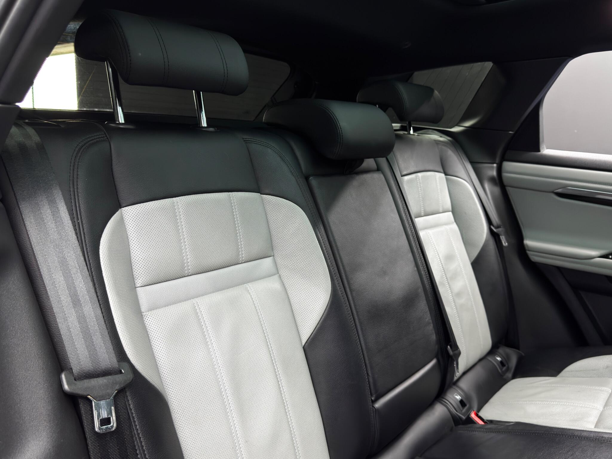Land Rover Range Rover Evoque 2.0 P250 MHEV First Edition Auto 4WD Euro 6 (s/s) 5dr 5dr Automatic 2026